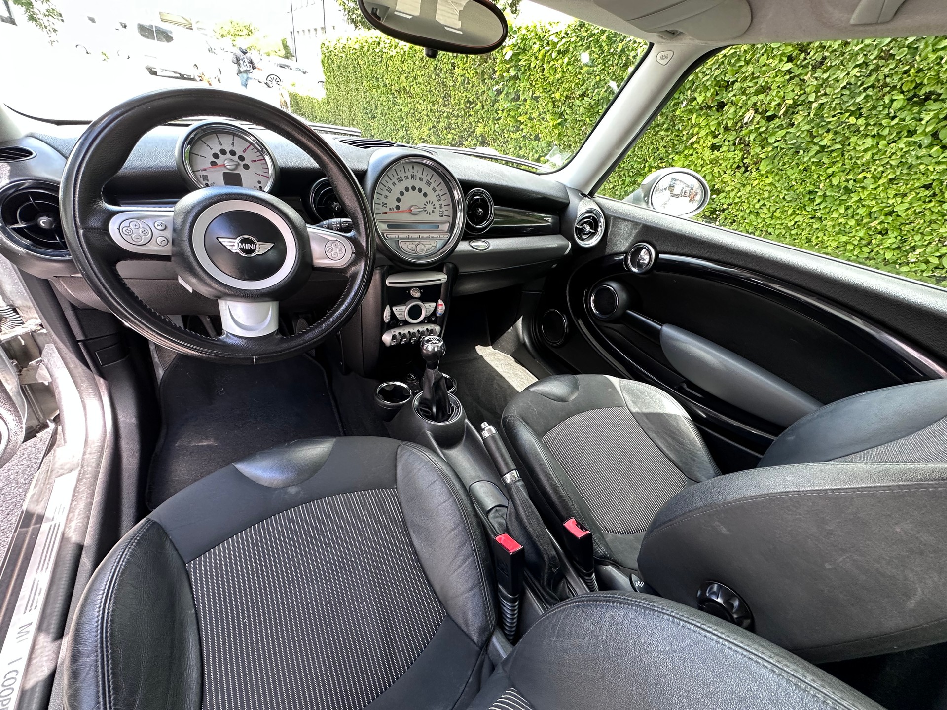 MINI CLUBMAN-image-9