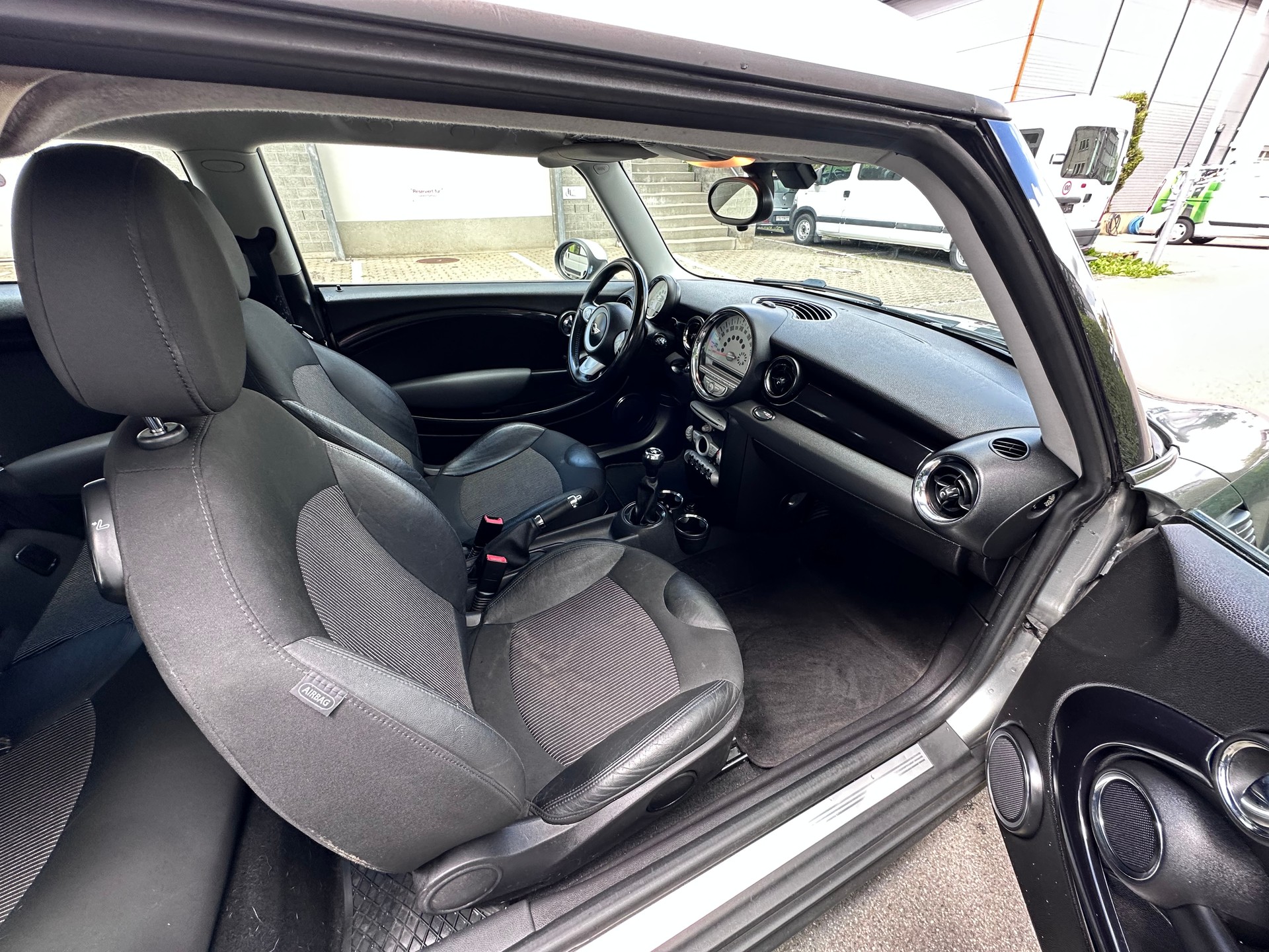 MINI CLUBMAN-image-7