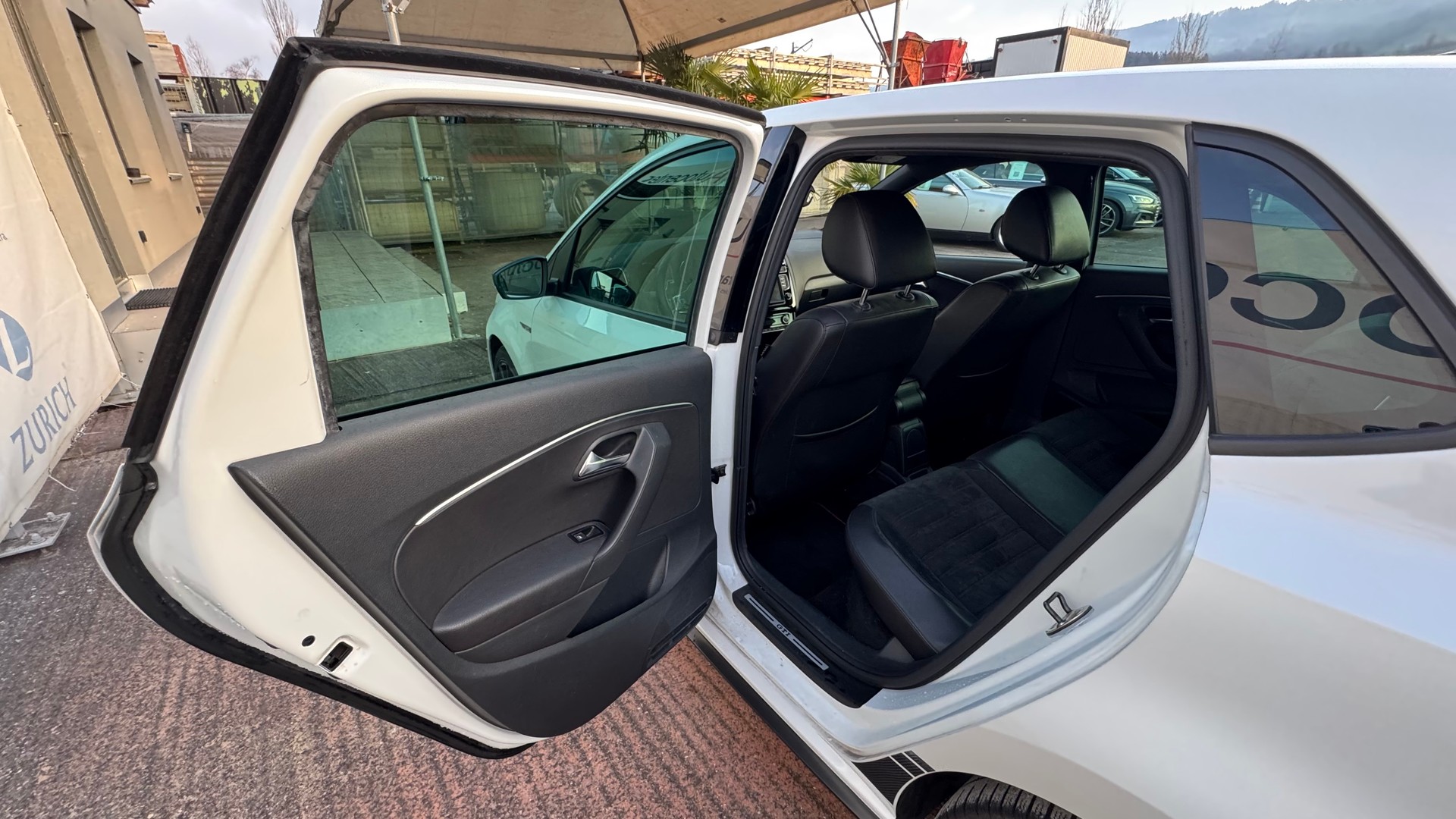 VW Polo 1.8 TSI GTI 230 Edition-image-15