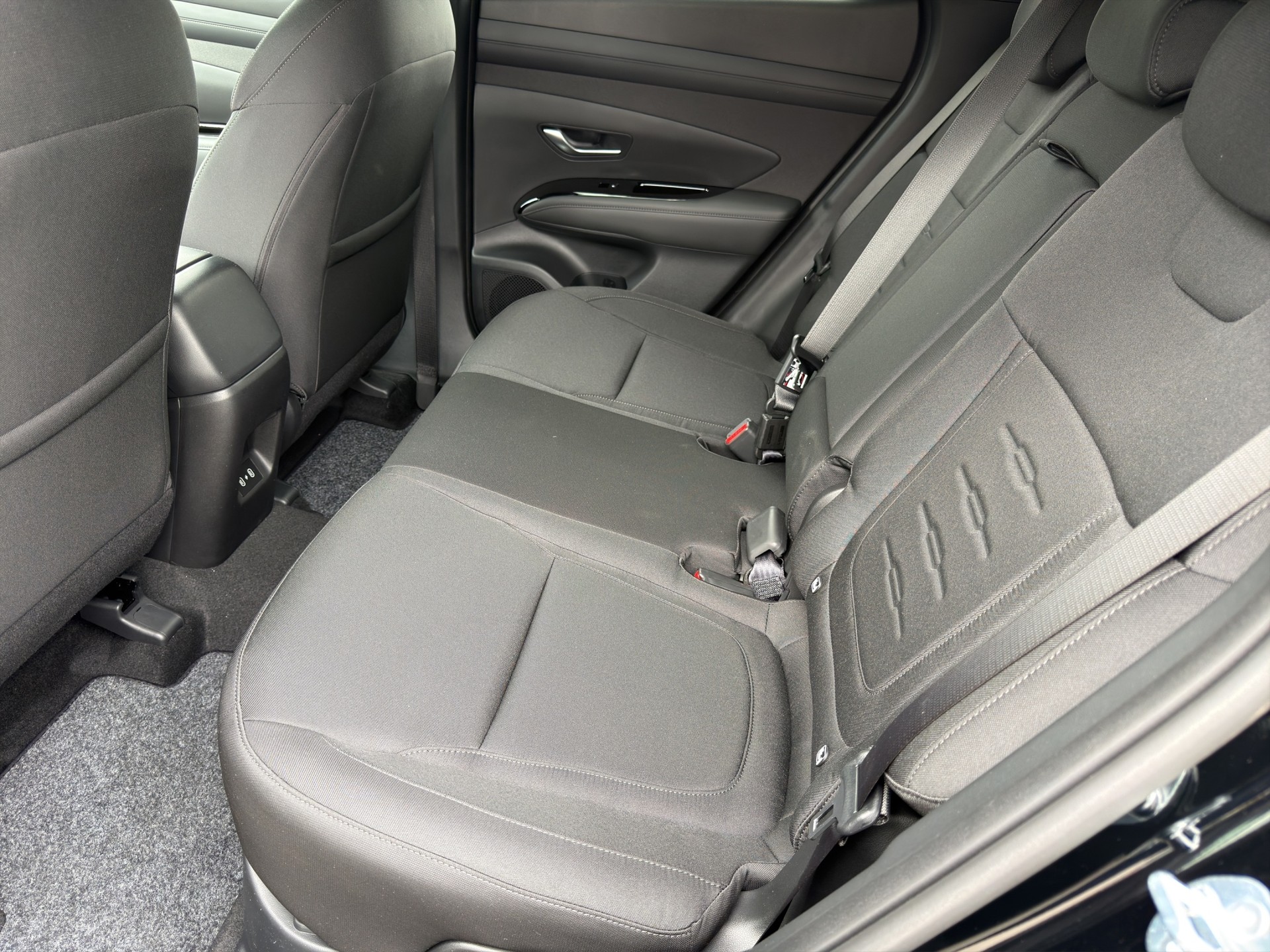HYUNDAI Tucson 1.6 TGDI HEV Origo 4WD-image-11