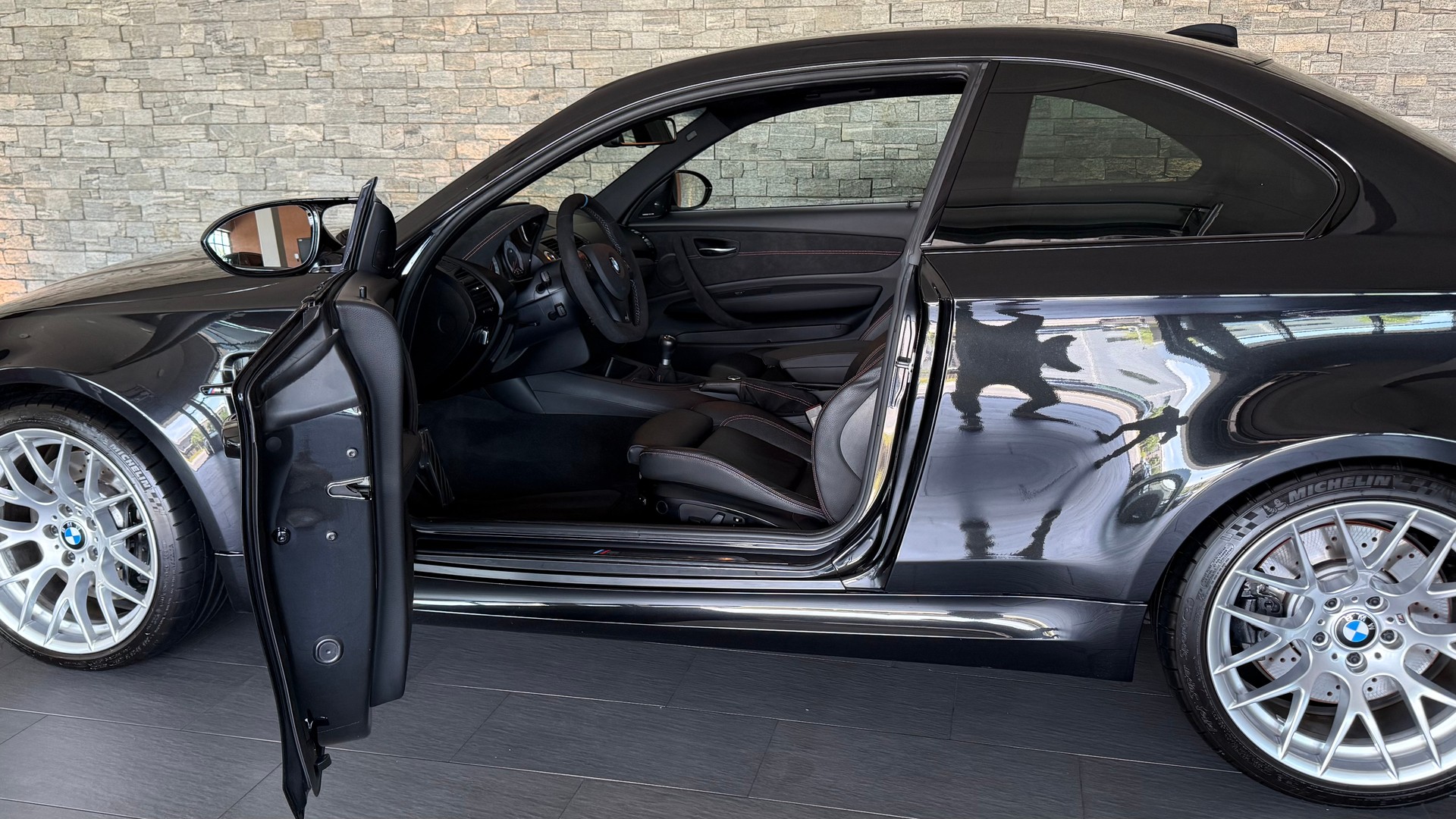 BMW 1er M Coupé-image-9