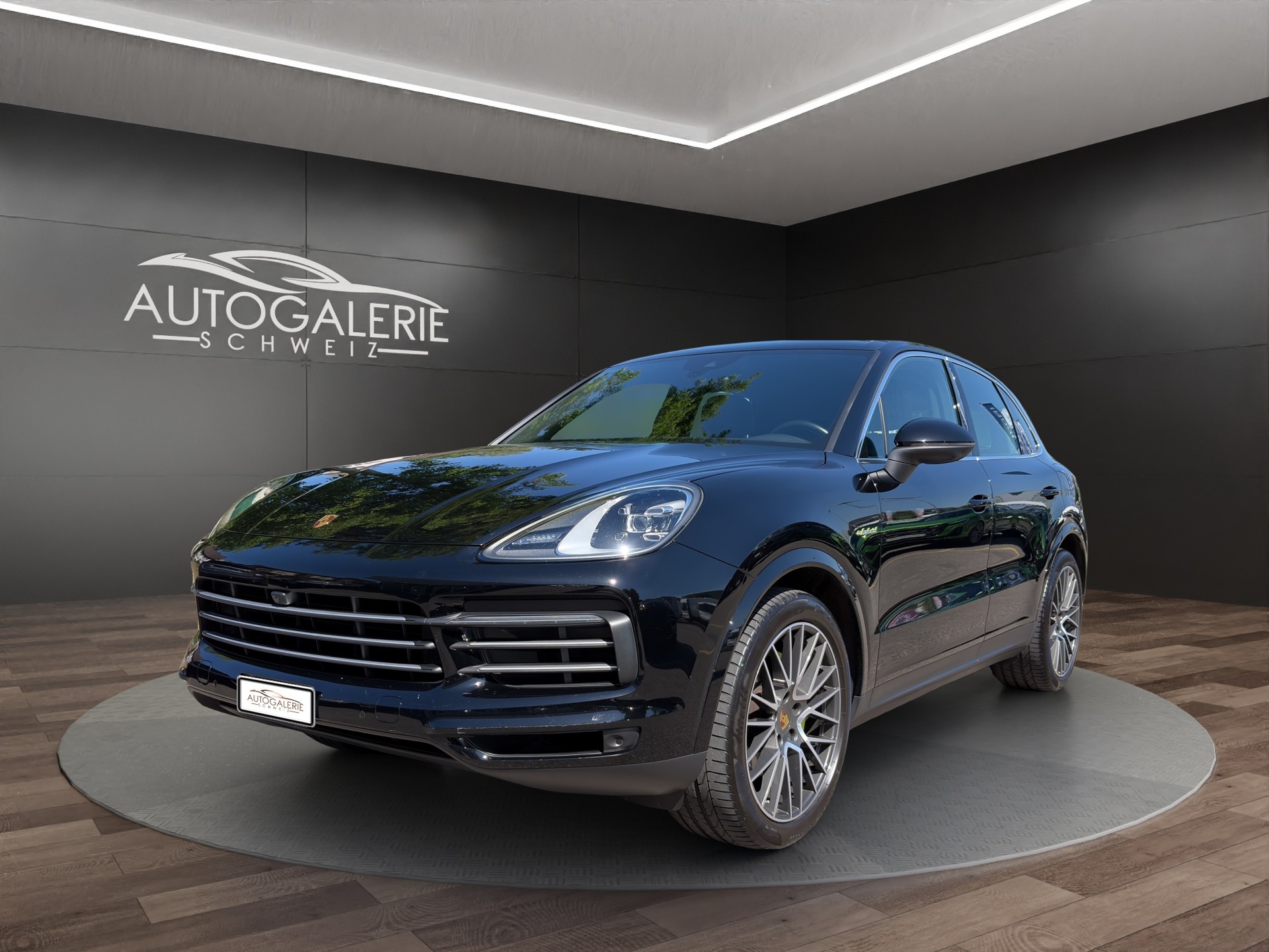 PORSCHE Cayenne E-Hybrid | CH | Swiss | Porsche Approved Garantie 04/2027 | Panorama | 21" RS | Komfortsitze Memory |-image-0