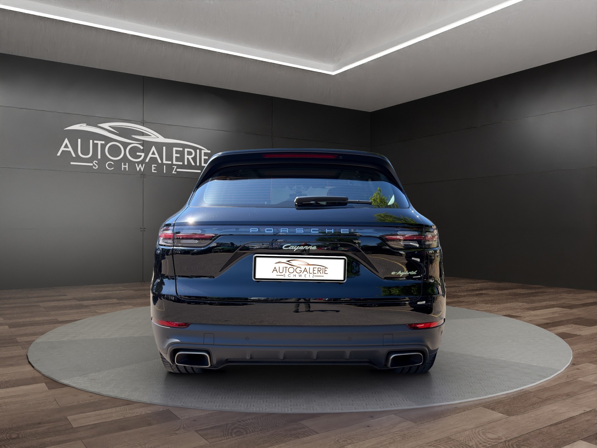 PORSCHE Cayenne E-Hybrid | CH | Swiss | Porsche Approved Garantie 04/2027 | Panorama | 21" RS | Komfortsitze Memory |-image-2
