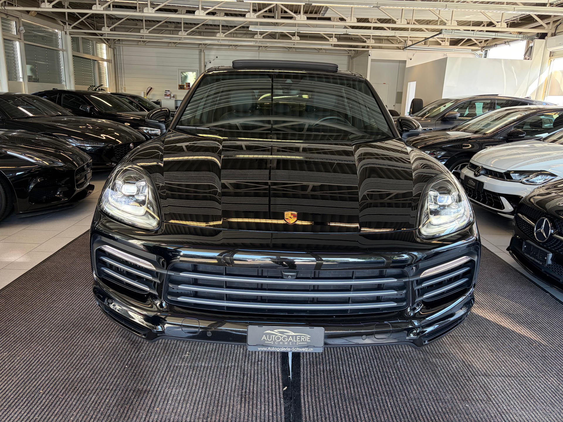 PORSCHE Cayenne E-Hybrid | CH | Swiss | Porsche Approved Garantie 04/2027 | Panorama | 21" RS | Komfortsitze Memory |-image-36