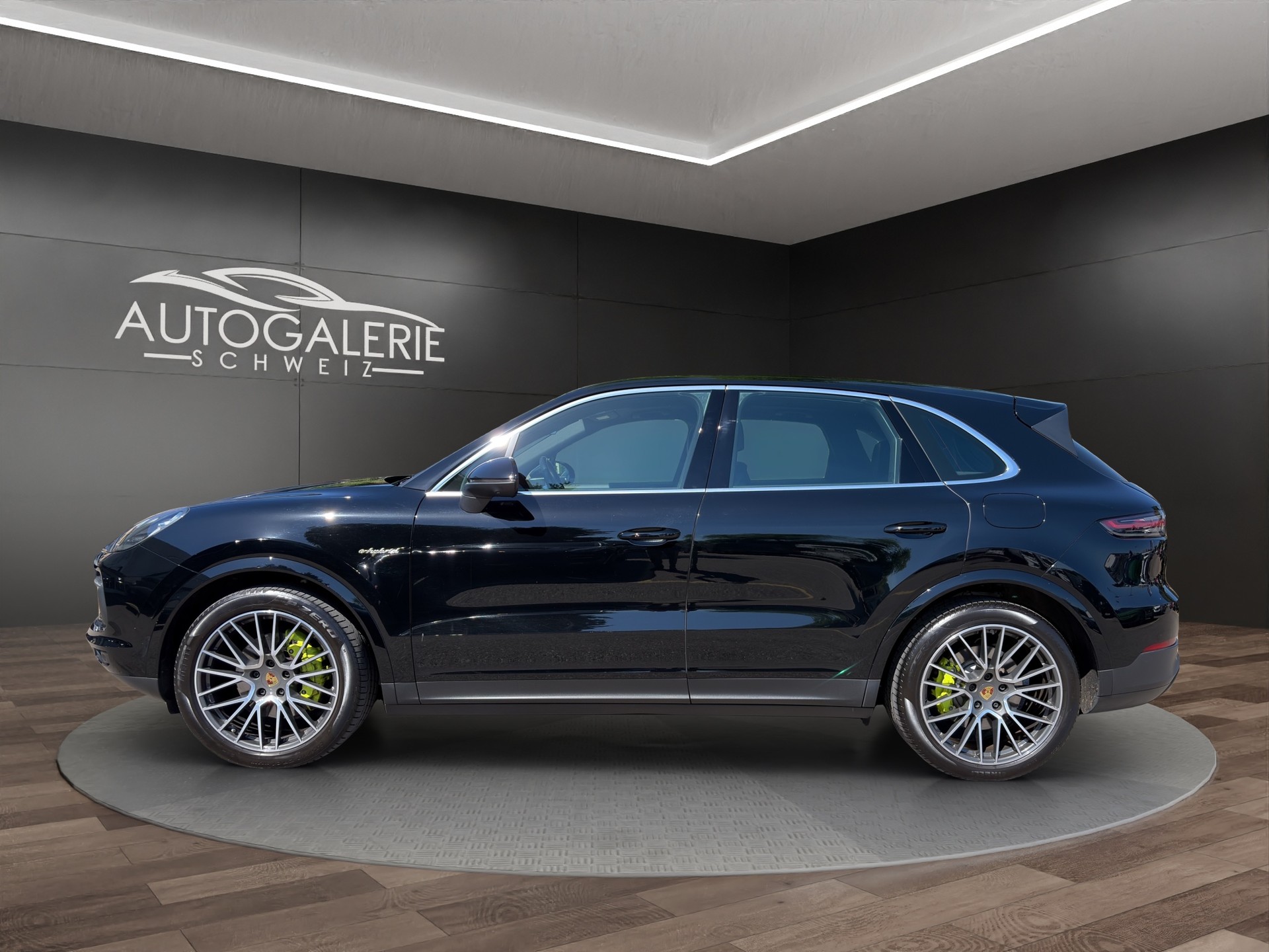 PORSCHE Cayenne E-Hybrid | CH | Swiss | Porsche Approved Garantie 04/2027 | Panorama | 21" RS | Komfortsitze Memory |-image-1