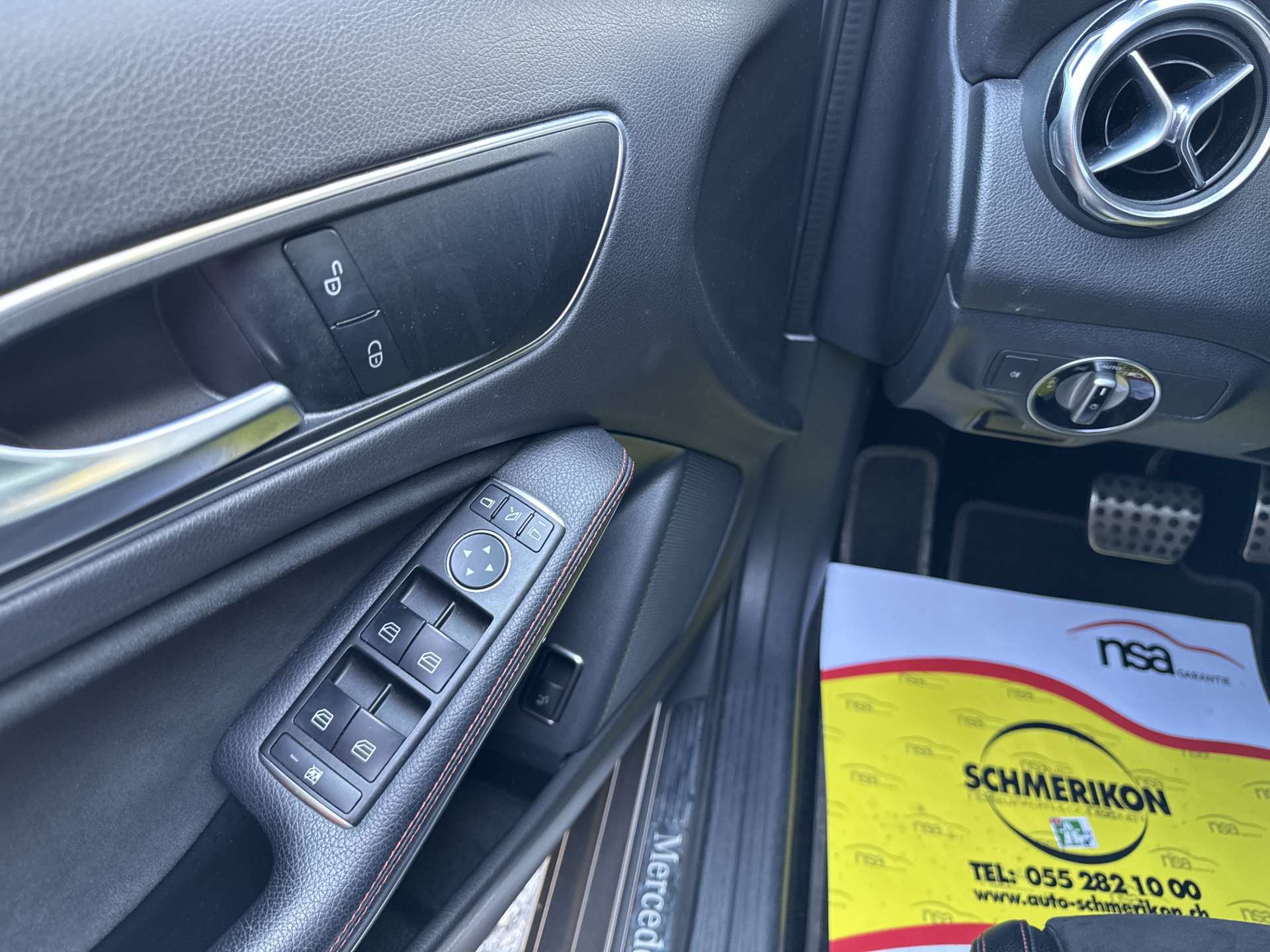 MERCEDES-BENZ GLA 220 AMG Line 4Matic DCT-Automat-image-15