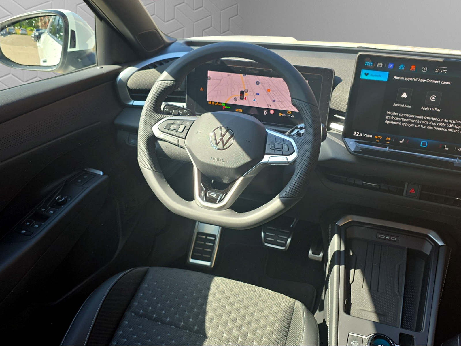 VW T-Roc 1.5 eTSI mHEV R-Line DSG-image-11