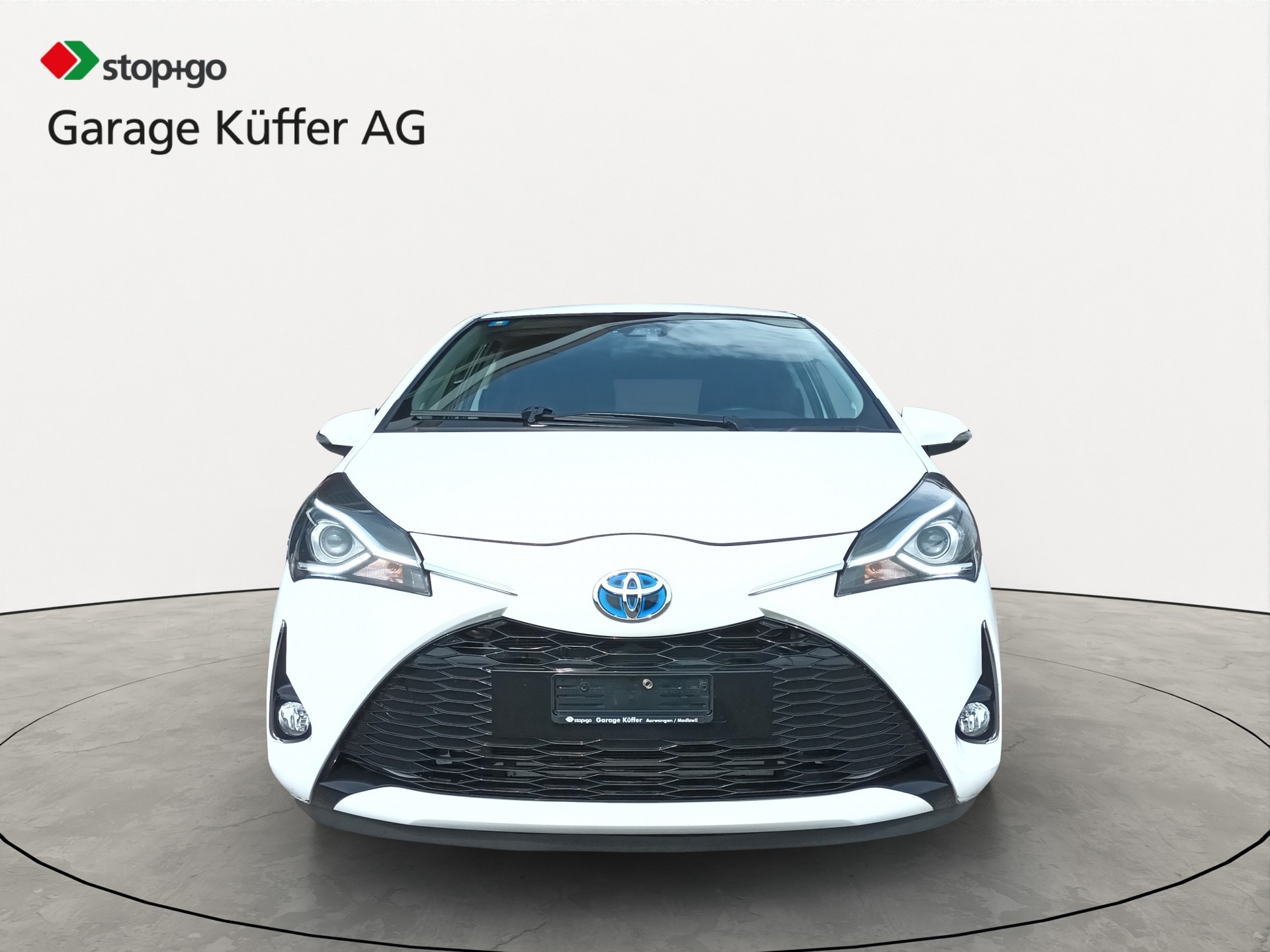 TOYOTA Yaris 1.5 VVT-i Hybrid Trend e-CVT-image-1