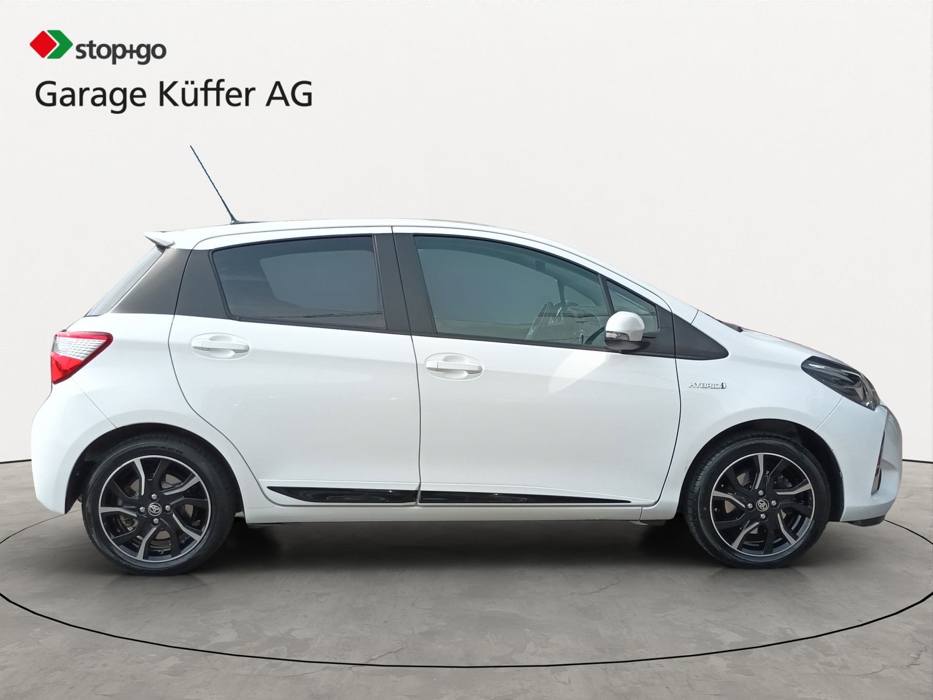 TOYOTA Yaris 1.5 VVT-i Hybrid Trend e-CVT-image-3