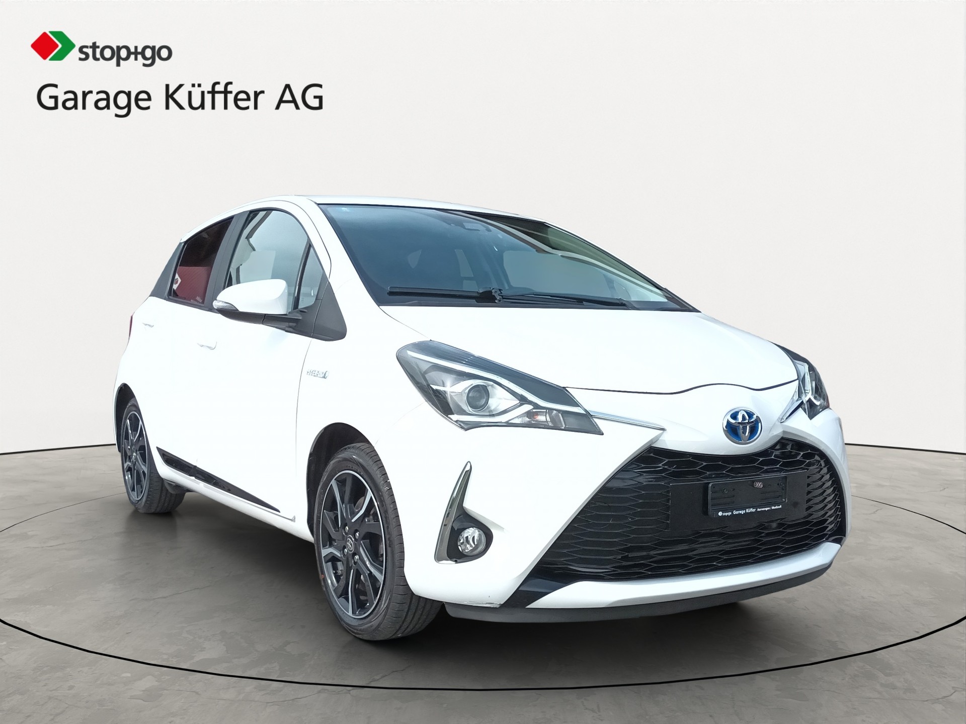 TOYOTA Yaris 1.5 VVT-i Hybrid Trend e-CVT-image-2