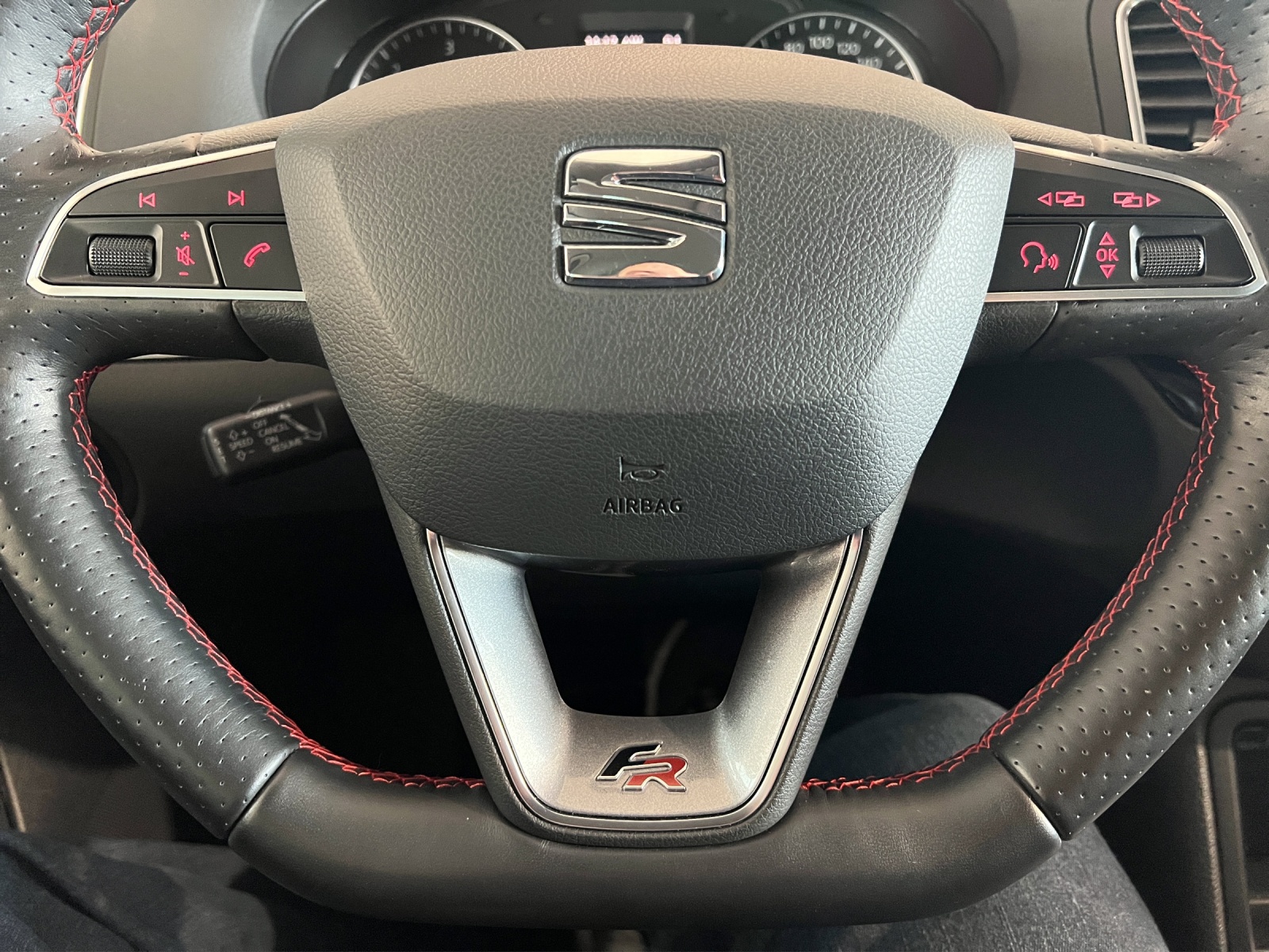 SEAT Alhambra 2.0 TDI 4Drive SWISS FR-image-18