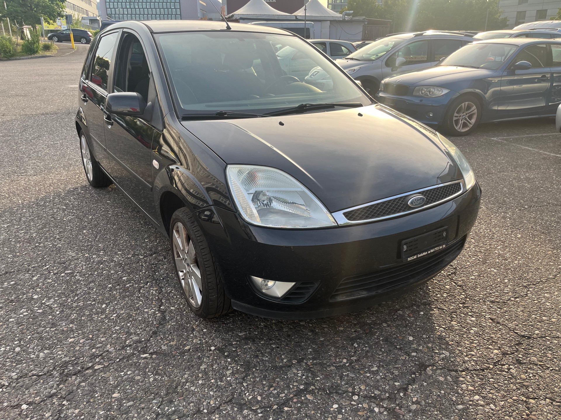 FORD Fiesta 1.6 16V Trend-image-1