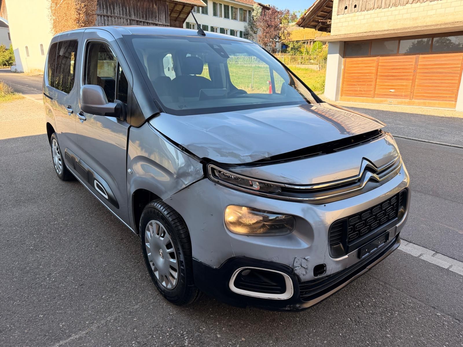 CITROEN Berlingo 1.5 BlueHDi Live-image-1