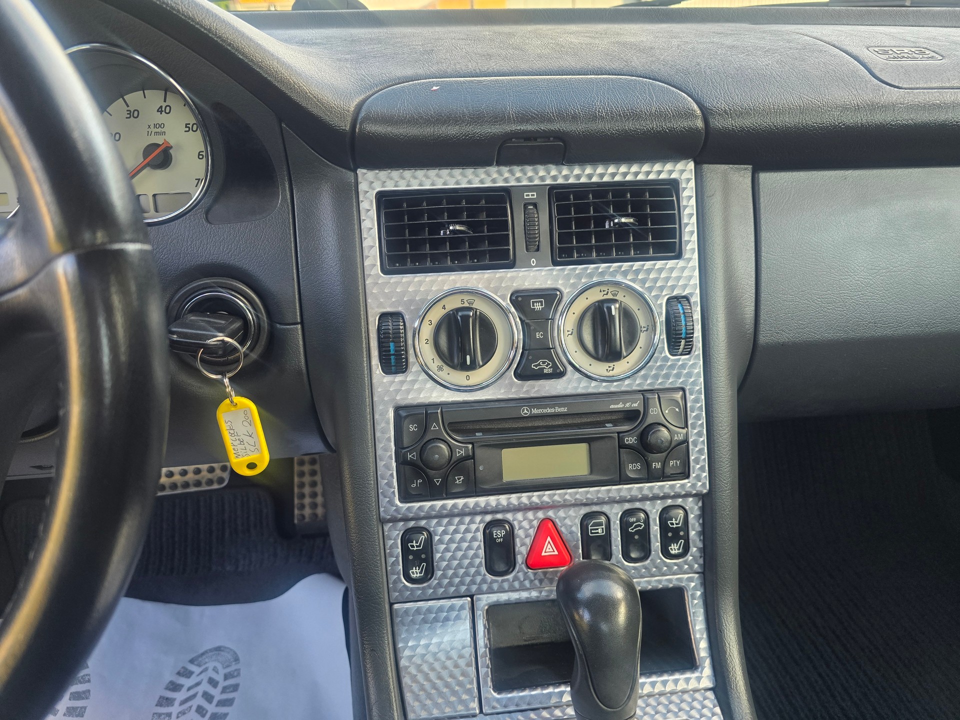 MERCEDES-BENZ SLK 200 Kompressor-image-25