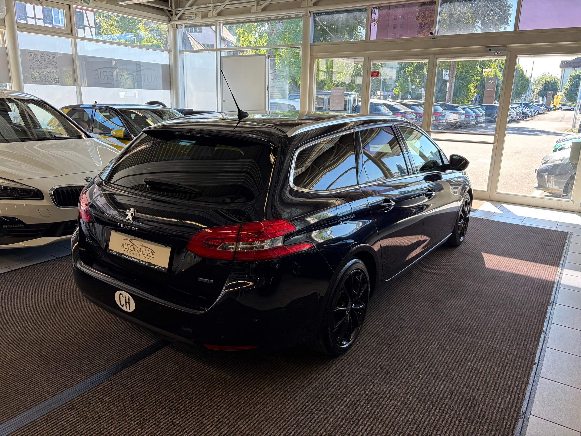 PEUGEOT 308 SW 2.0 BlueHDI Allure Automatic | CH | MFK 05/2025 |-image-24
