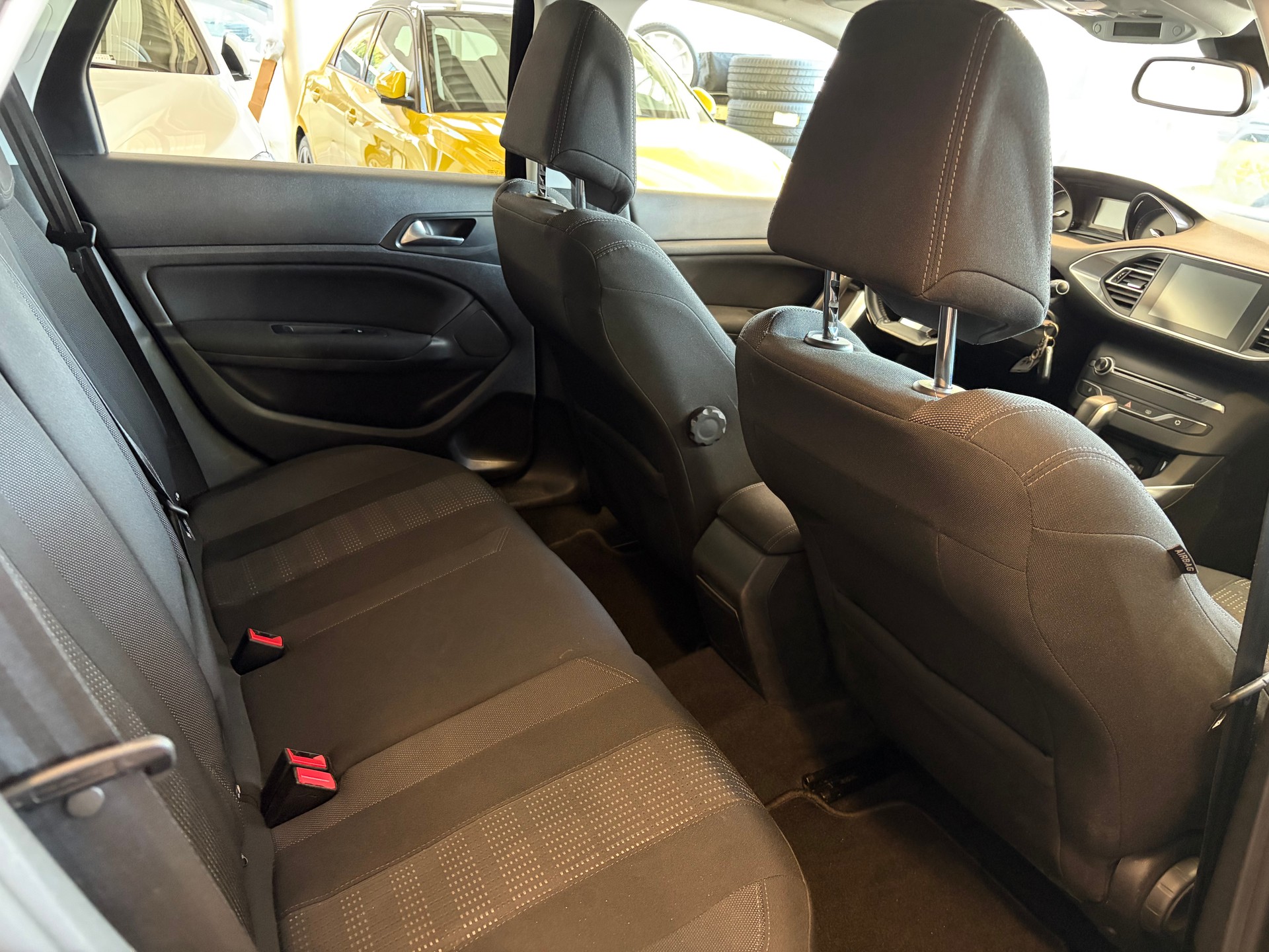 PEUGEOT 308 SW 2.0 BlueHDI Allure Automatic | CH | MFK 05/2025 |-image-26