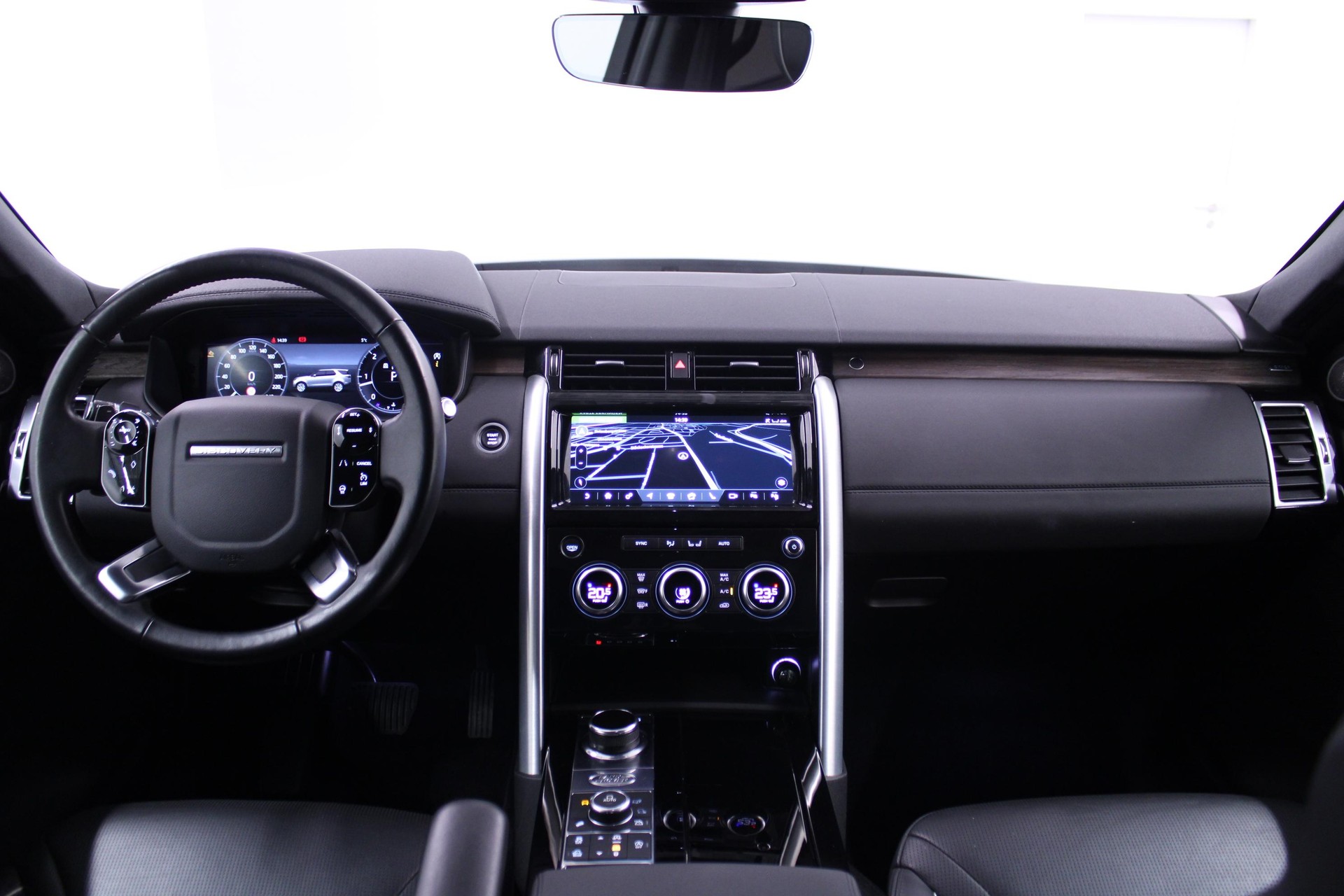LAND ROVER Discovery 3.0 SDV6 HSE-image-10