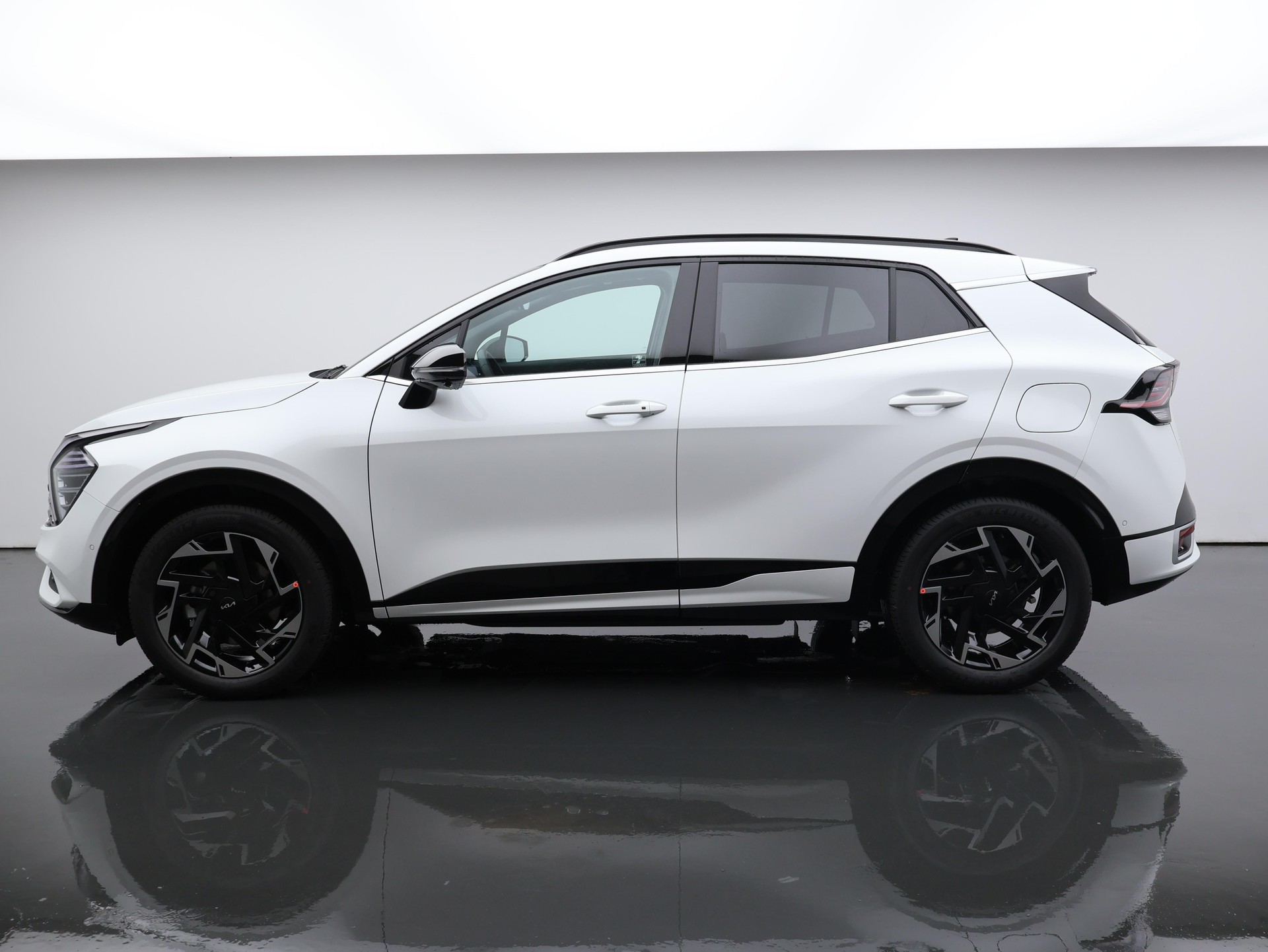 KIA Sportage 1.6 T-GDi PHEV GT-Line-image-1