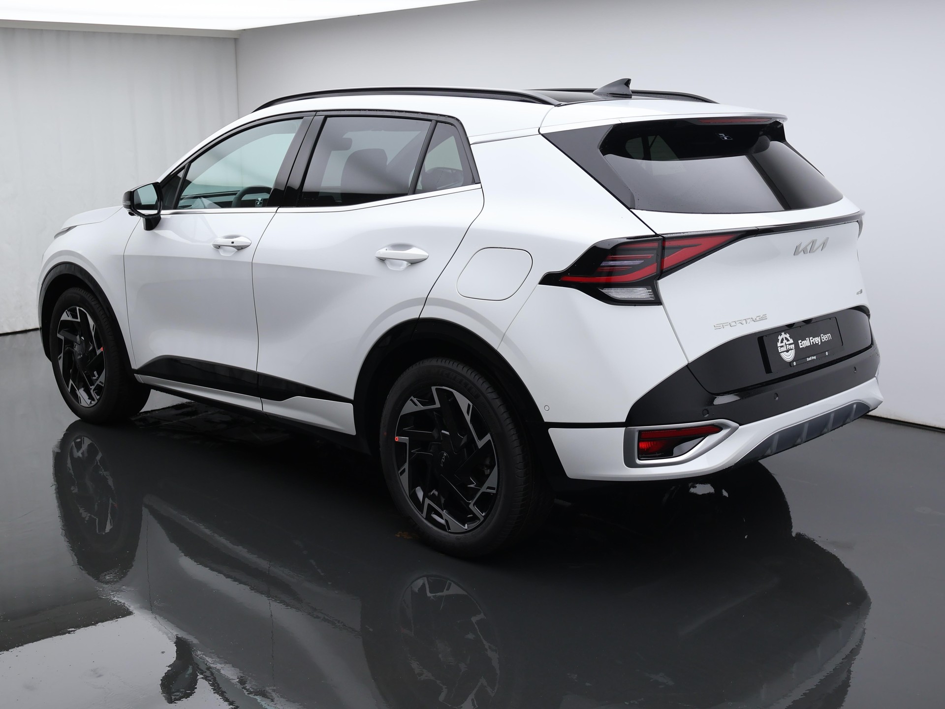KIA Sportage 1.6 T-GDi PHEV GT-Line-image-4
