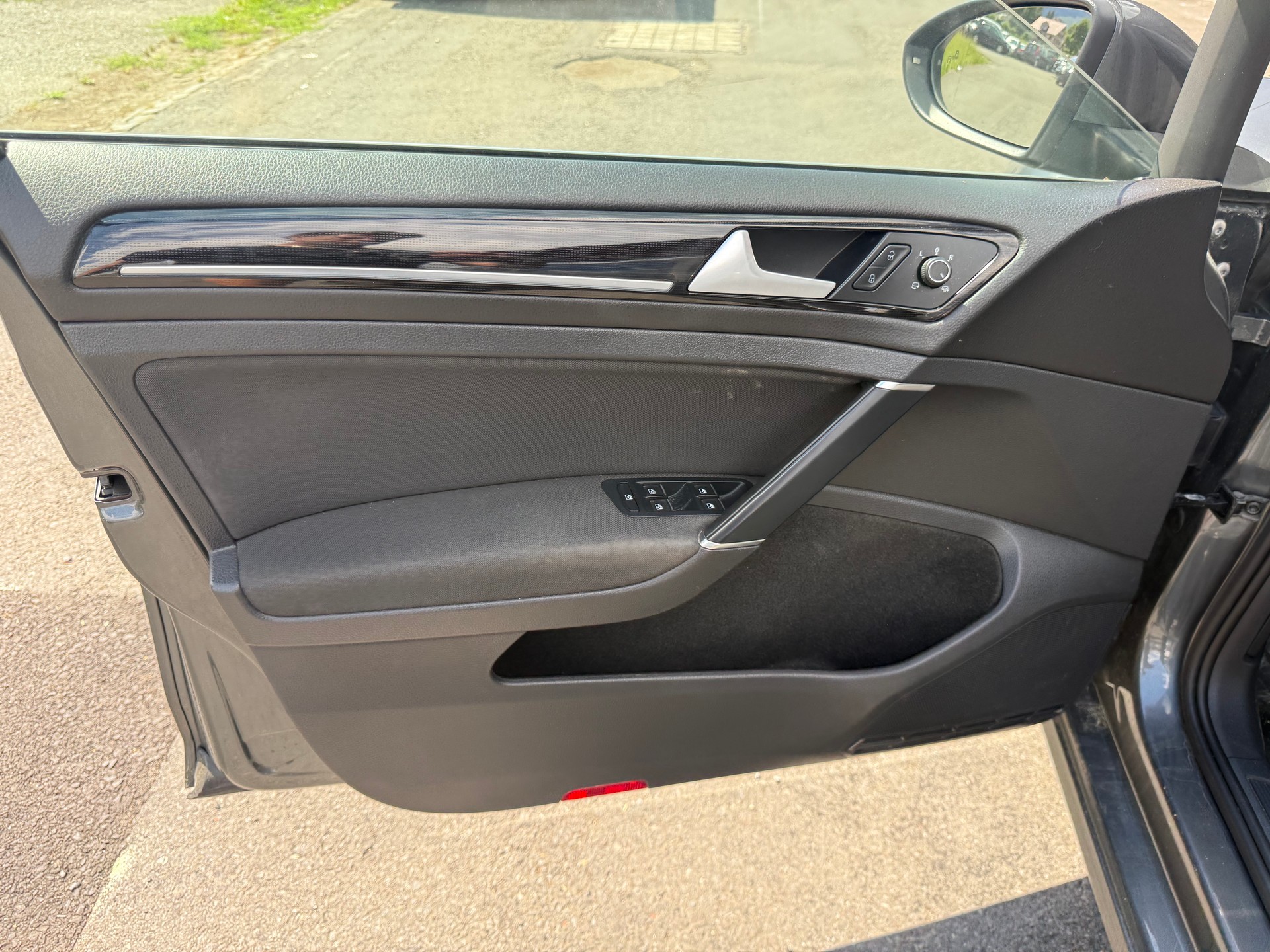 VW Golf Variant 2.0 TDI Highline DSG-image-11