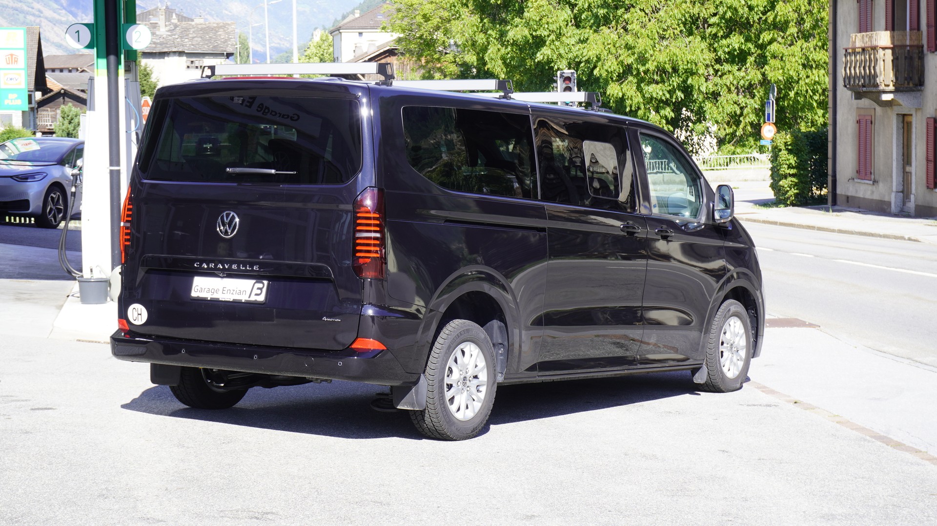 VW Caravelle 2.0 TDI Life LWB 4 Motion Aut 8-image-12