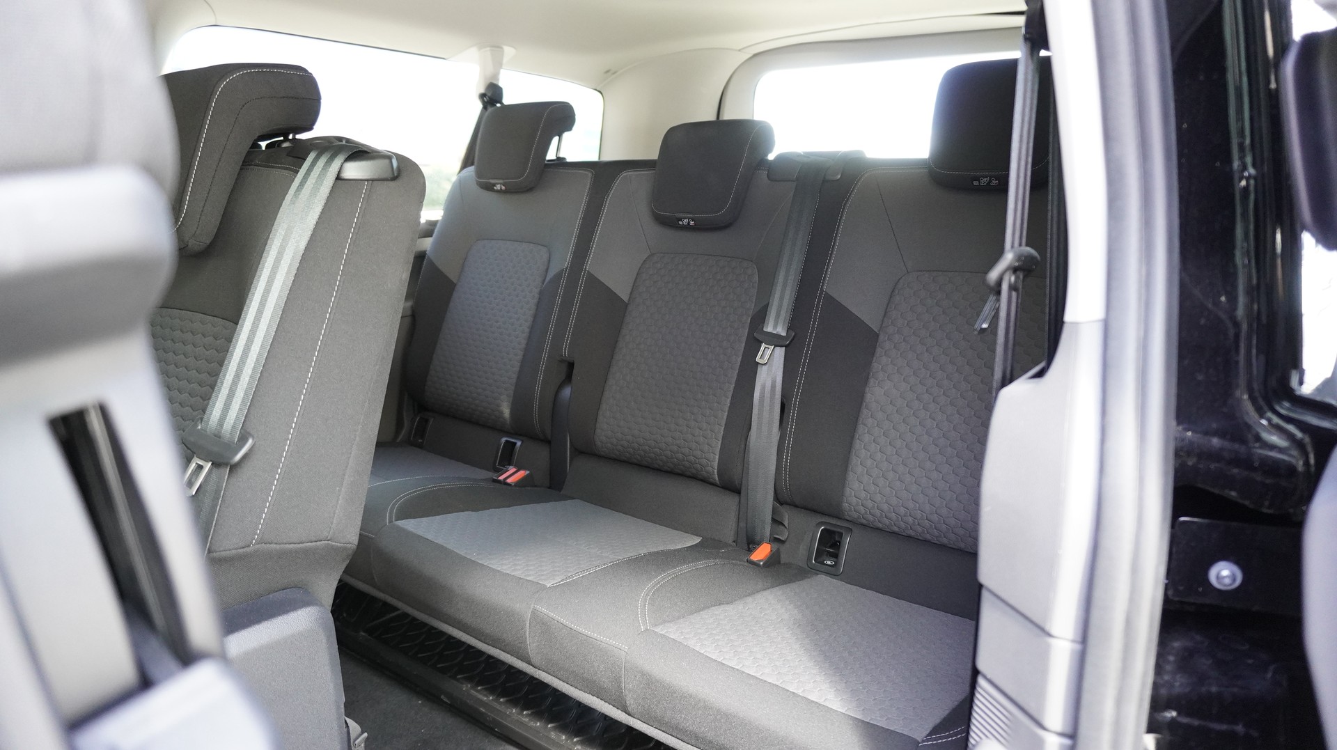 VW Caravelle 2.0 TDI Life LWB 4 Motion Aut 8-image-5