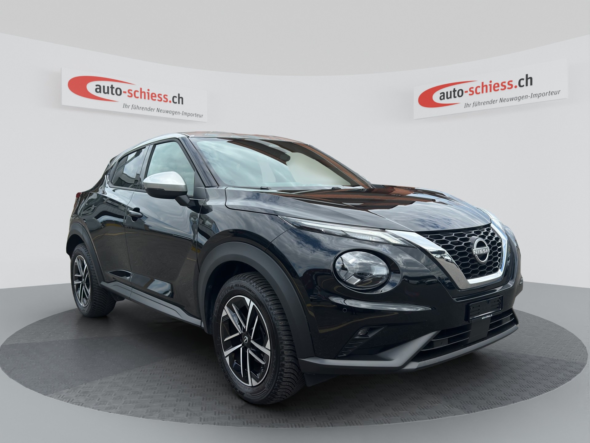 NISSAN Juke 1.0 DIG-T N-Connecta DCT-image-0