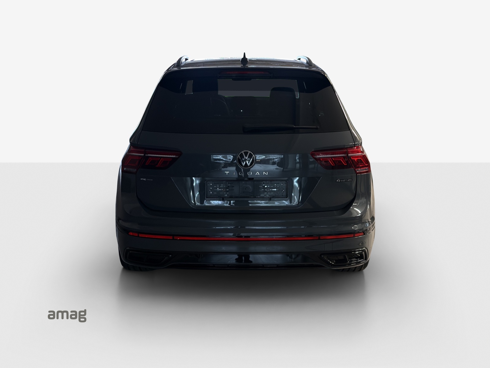 VW Tiguan 2.0TSI R-Line 4Motion DSG-image-3