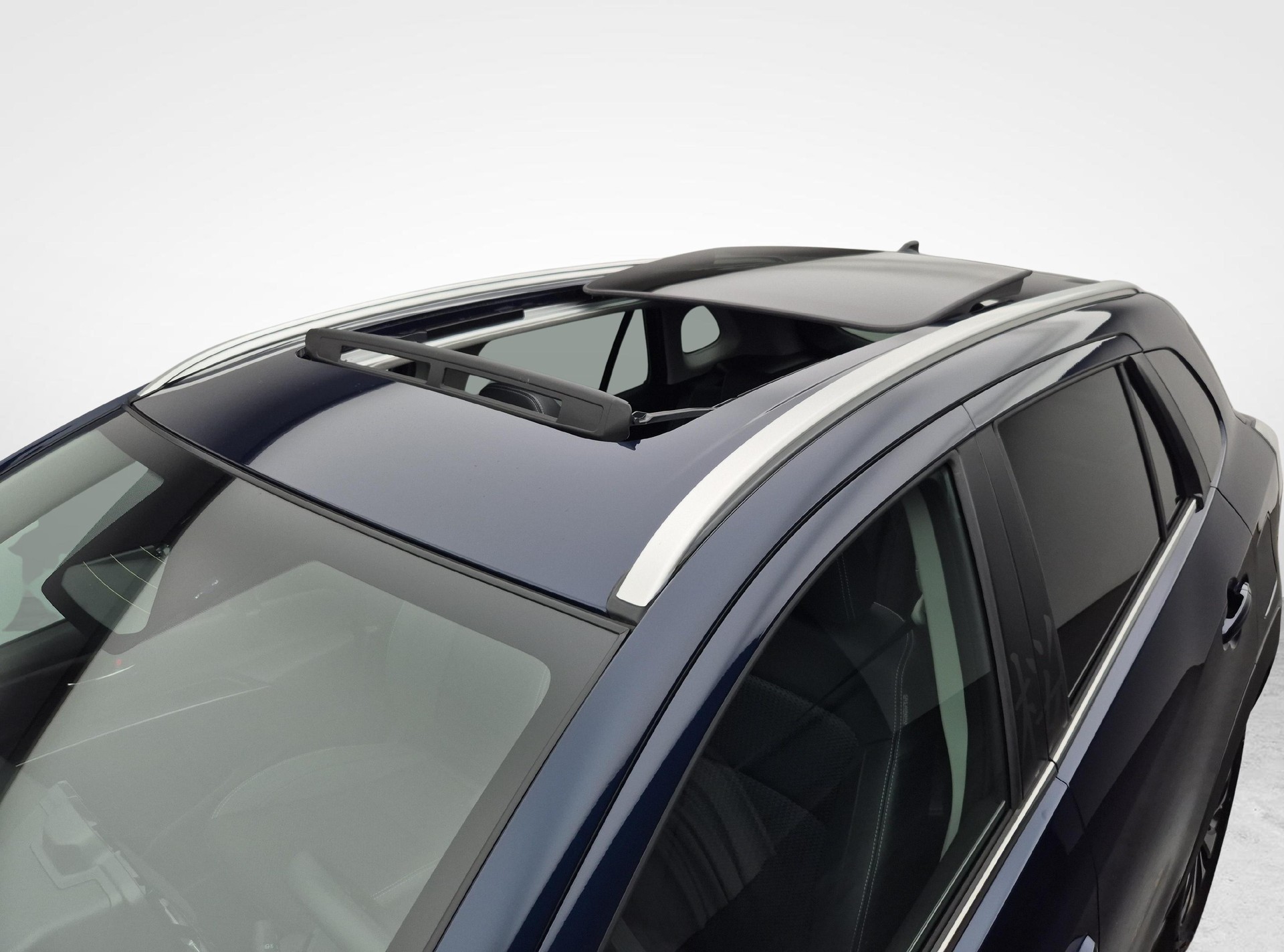 SUZUKI S-Cross 1.4 T Sakura Top Hybrid 4x4-image-15