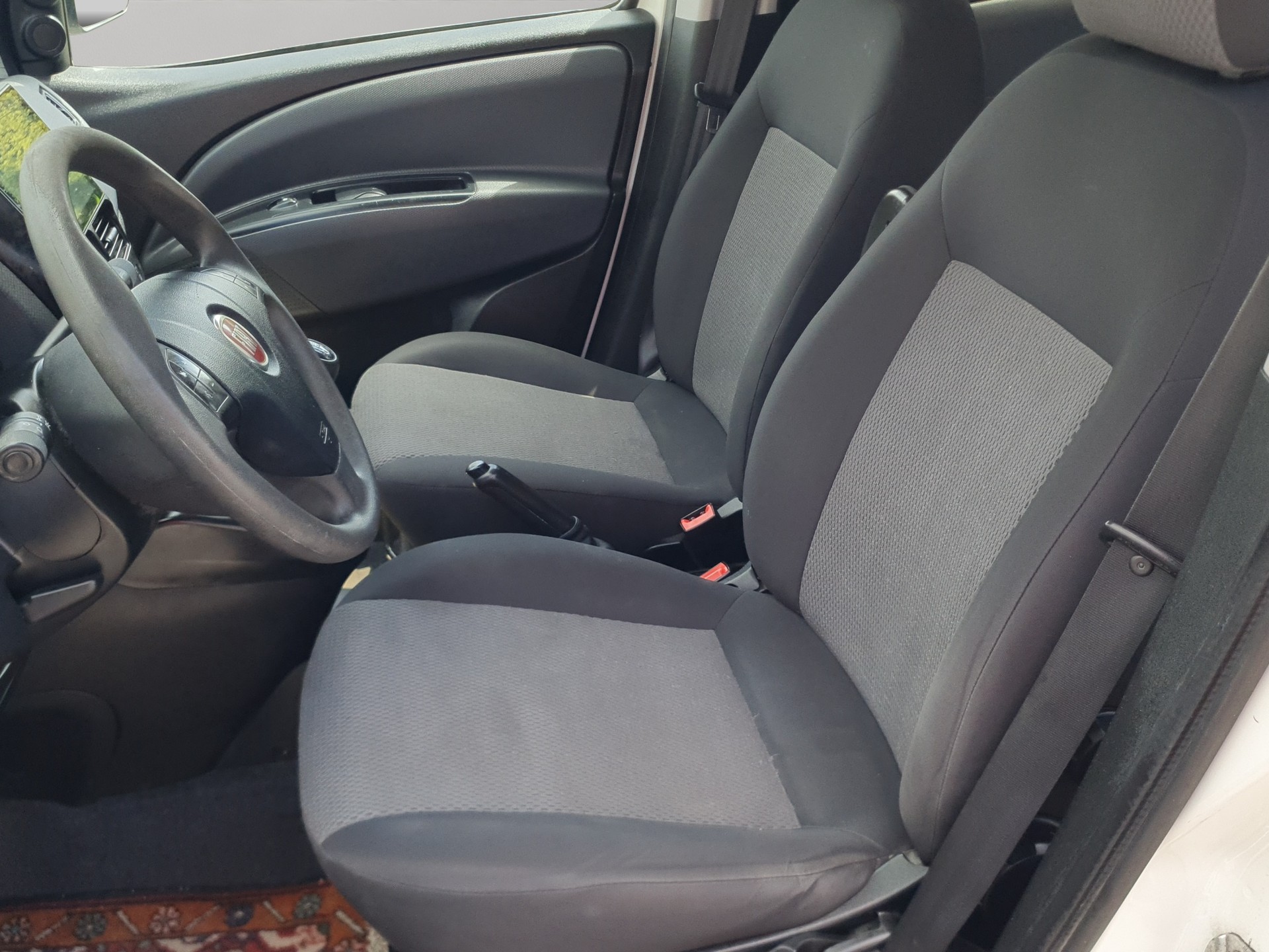 FIAT Doblò 1.4 16V Kombi Swiss-image-10