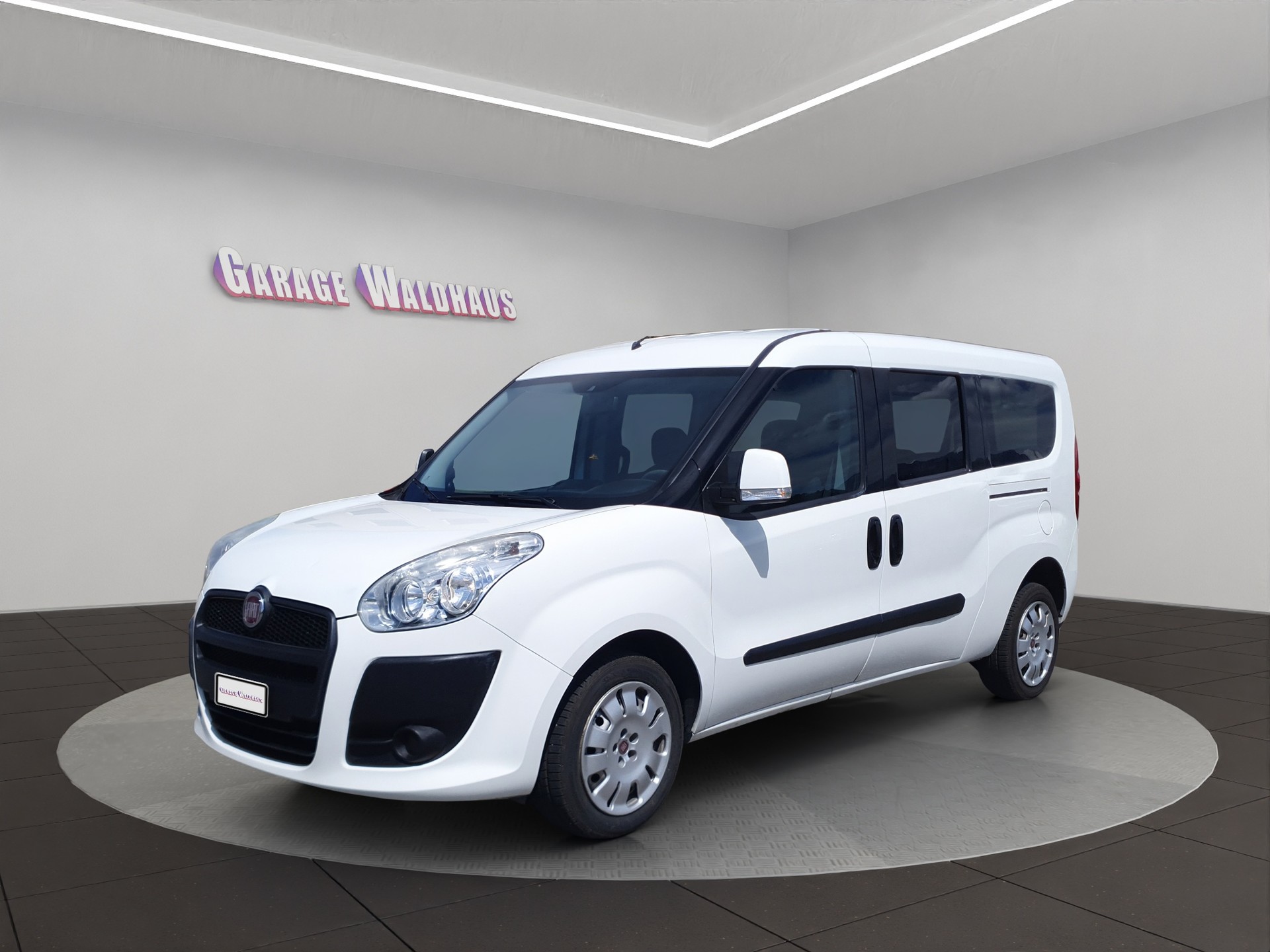 FIAT Doblò 1.4 16V Kombi Swiss-image-0