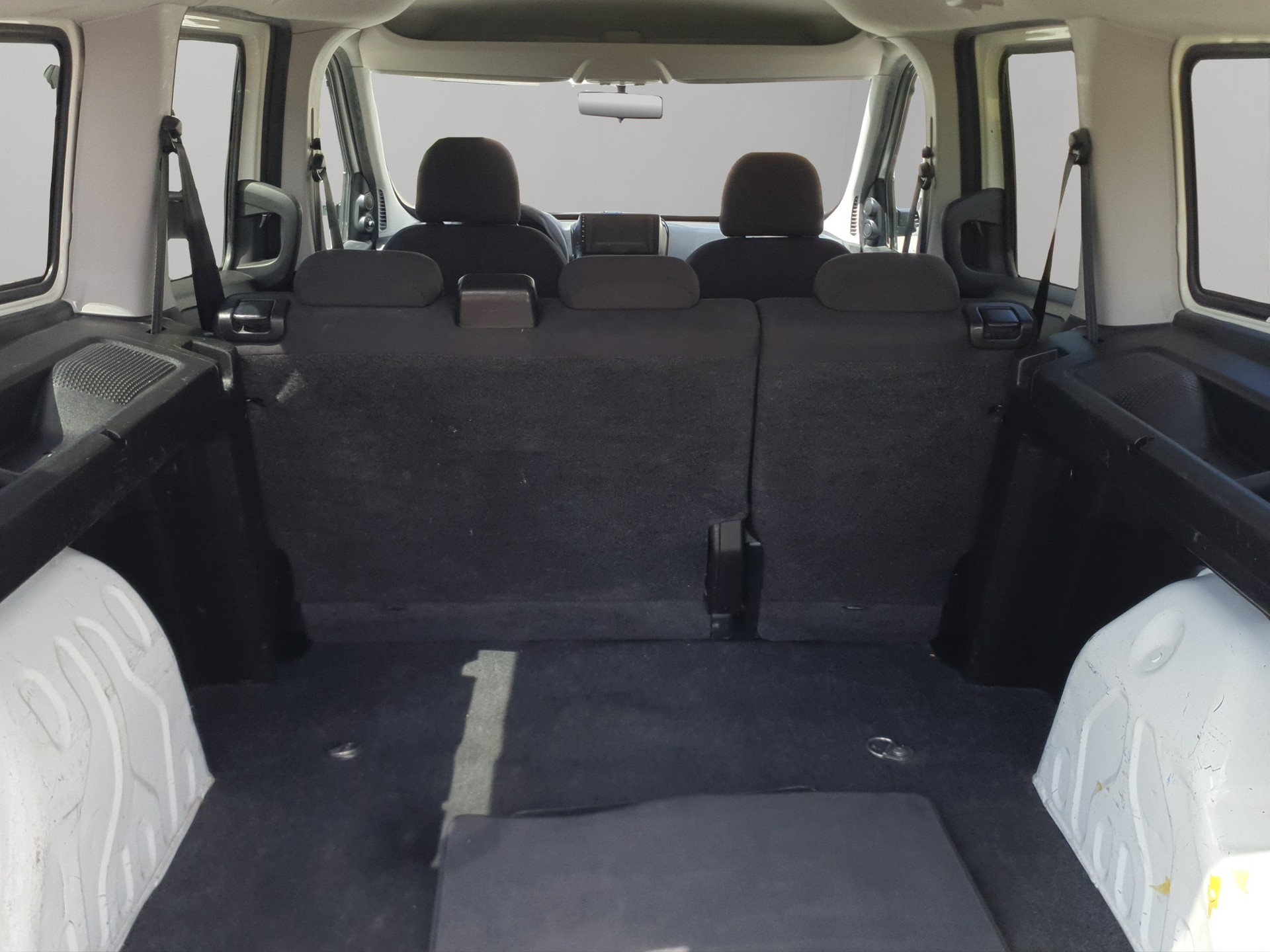 FIAT Doblò 1.4 16V Kombi Swiss-image-8
