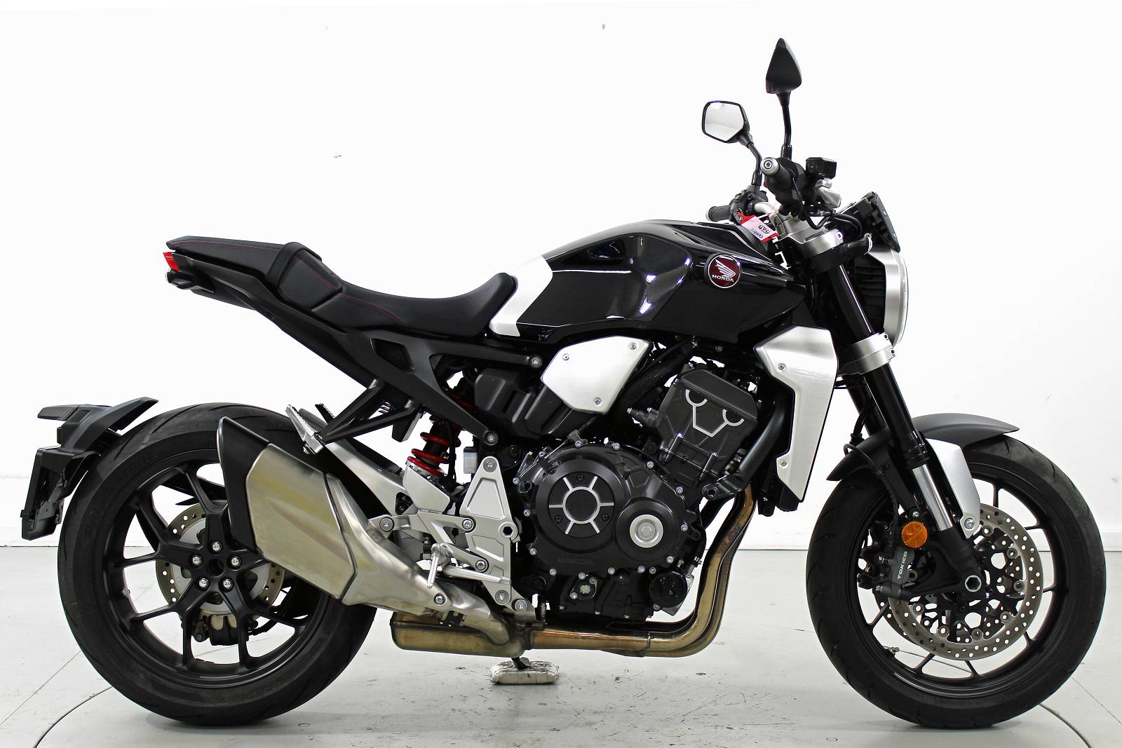 HONDA CB 1000 R ABS-showroom-element-3