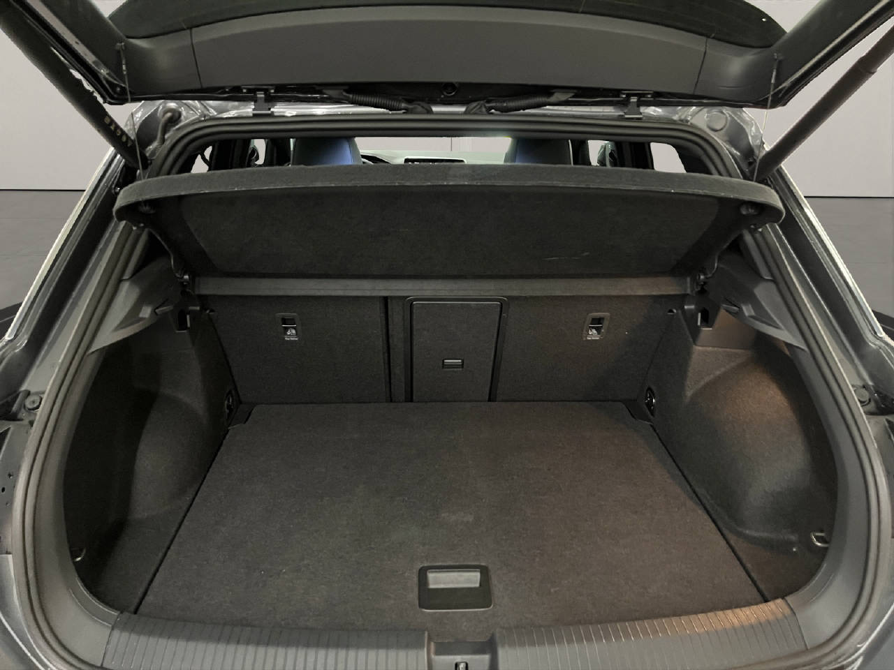 VW T-Roc 2.0 TSI R-Line DSG 4motion-image-14