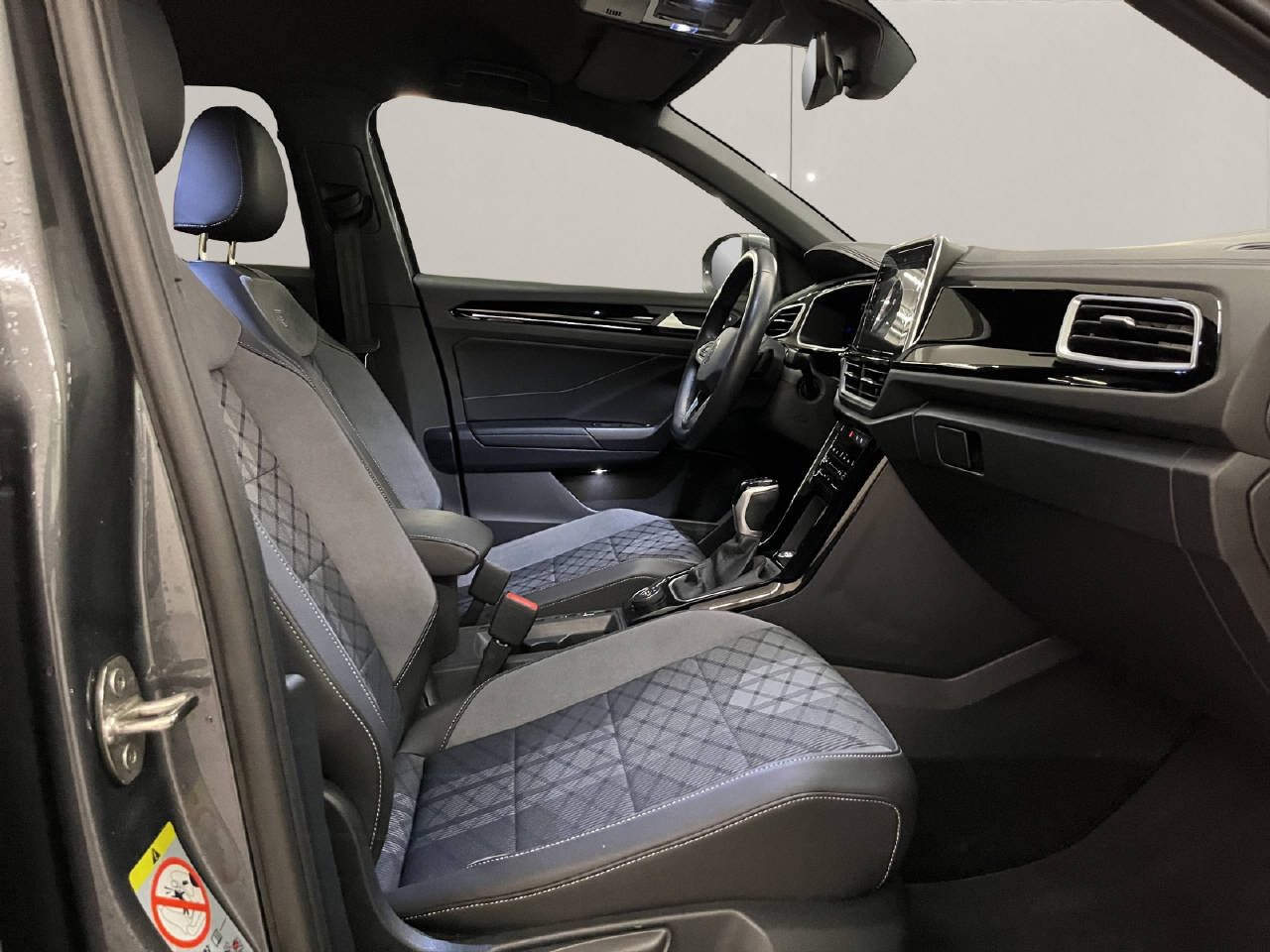 VW T-Roc 2.0 TSI R-Line DSG 4motion-image-12
