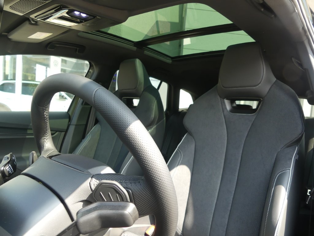 SKODA Enyaq 85x Sportline 4x4-image-9