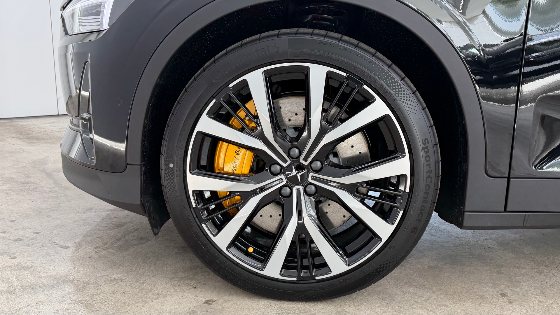 POLESTAR 2 Long Range Dual Motor Perfor-image-8