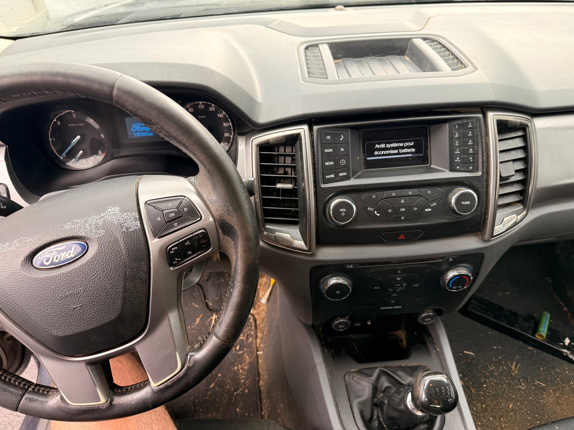 FORD Ranger XLT 2.2 TDCi 4x4-image-8