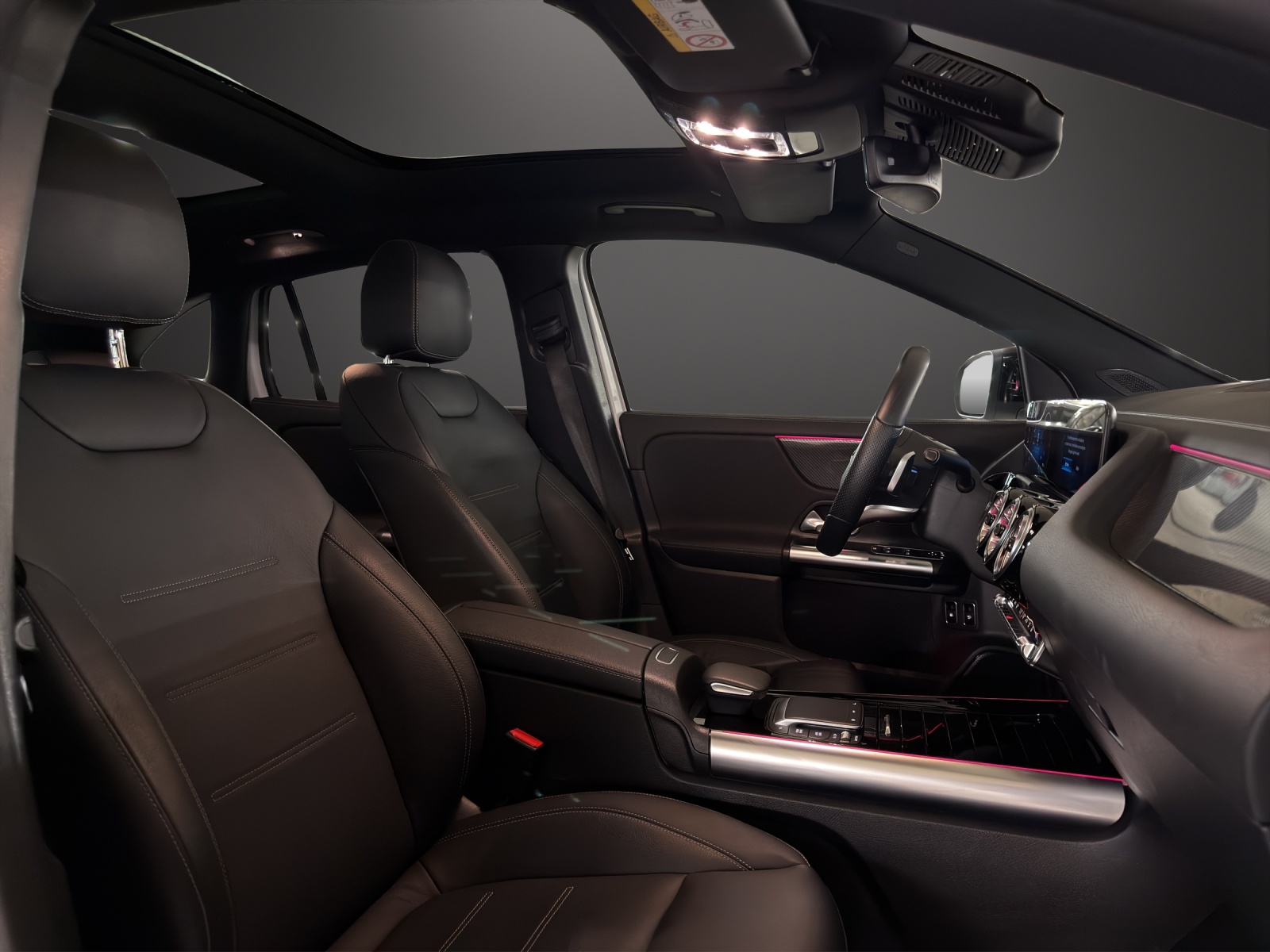 MERCEDES-BENZ GLA 250e AMG Line 8G-DCT-image-12