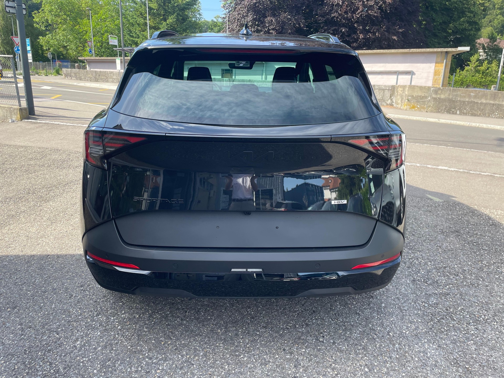 KIA Sportage 1.6 T-GDi Hybrid Black Edition-image-3