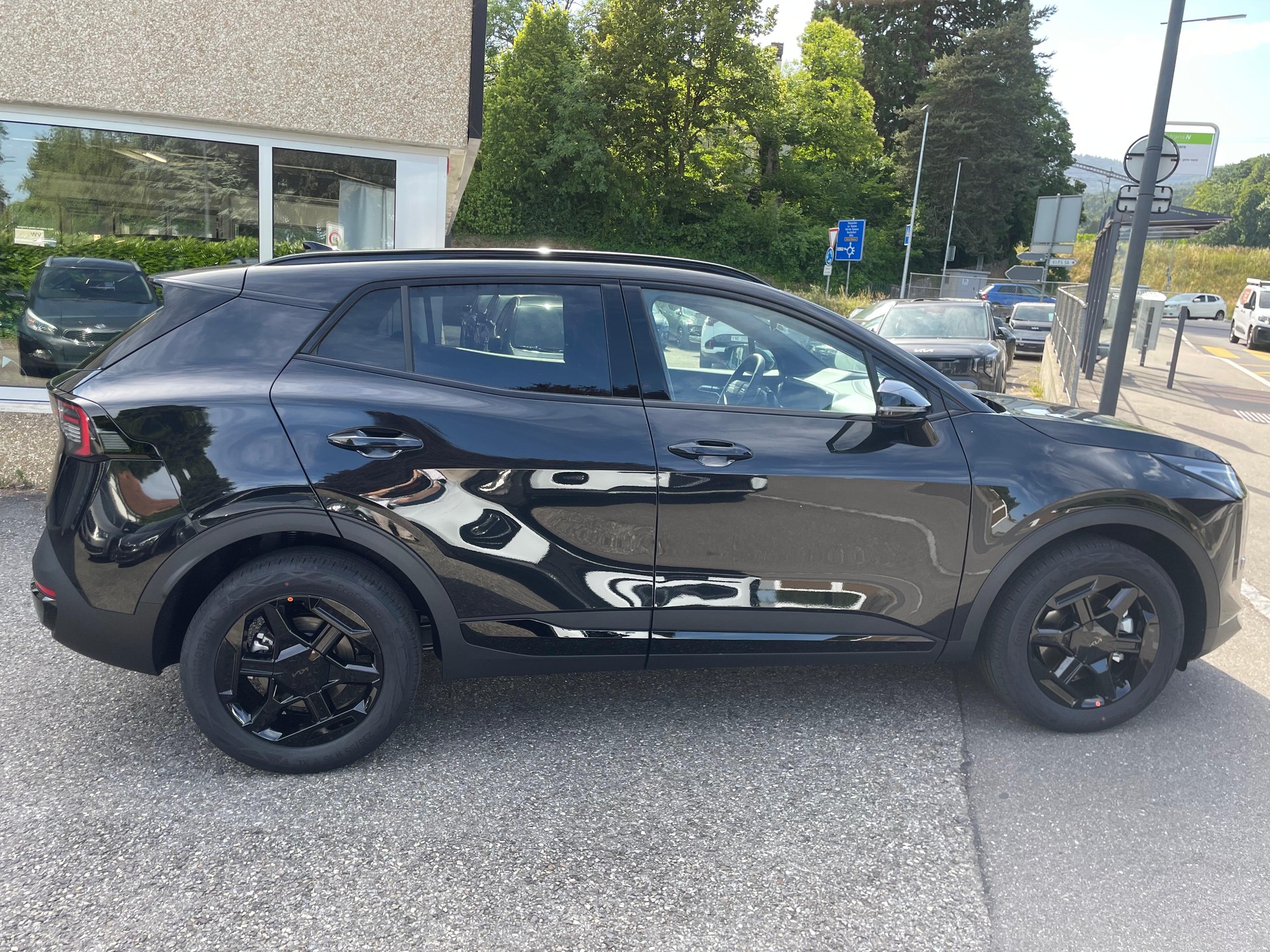 KIA Sportage 1.6 T-GDi Hybrid Black Edition-image-1