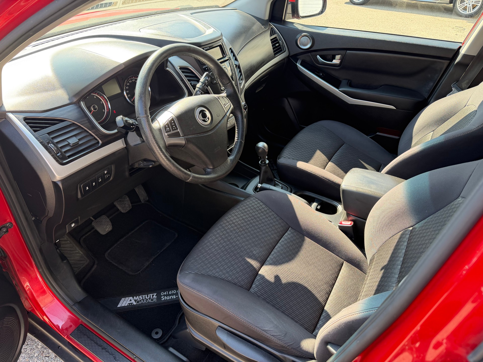 KGM-SsangYong Korando 2.0 e-XDI Plus Edition 4WD-image-4