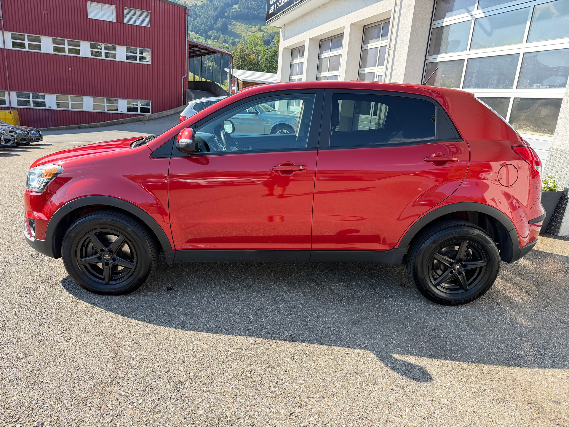 KGM-SsangYong Korando 2.0 e-XDI Plus Edition 4WD-showroom-element-1