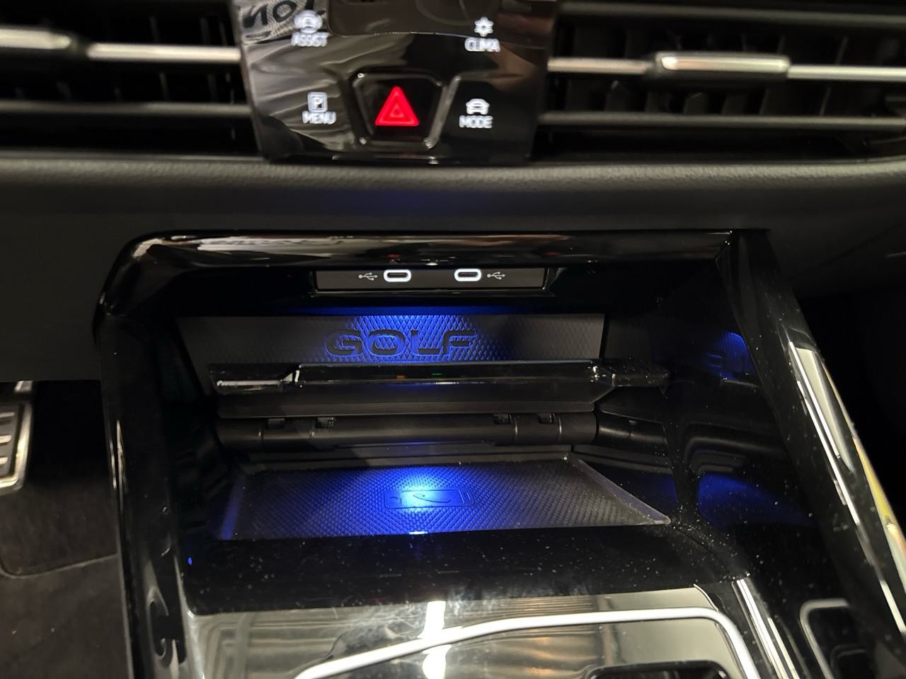 VW Golf 2.0 TSI GTI Black Style Edition-image-10