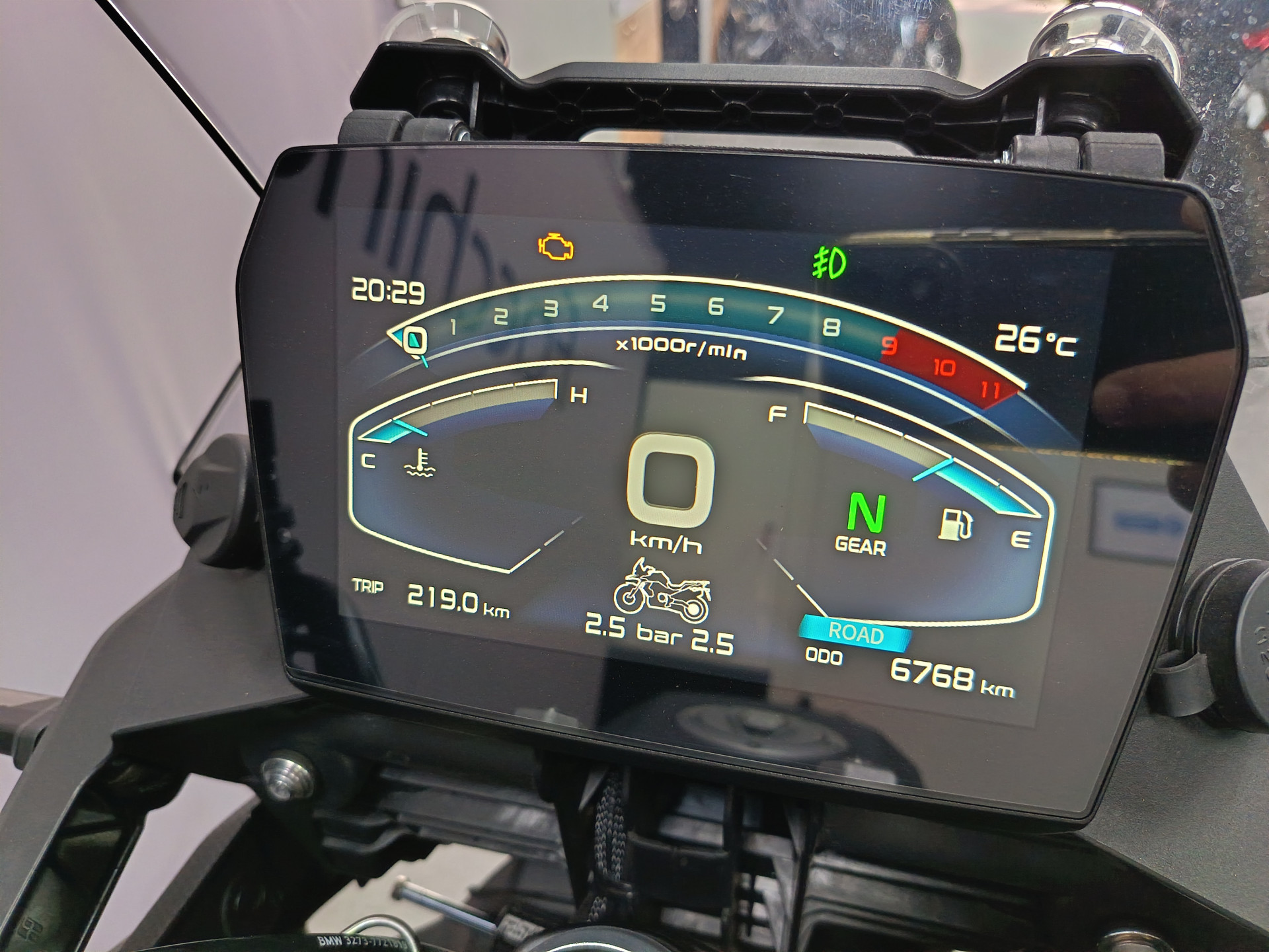 VOGE 900 DSX-image-8