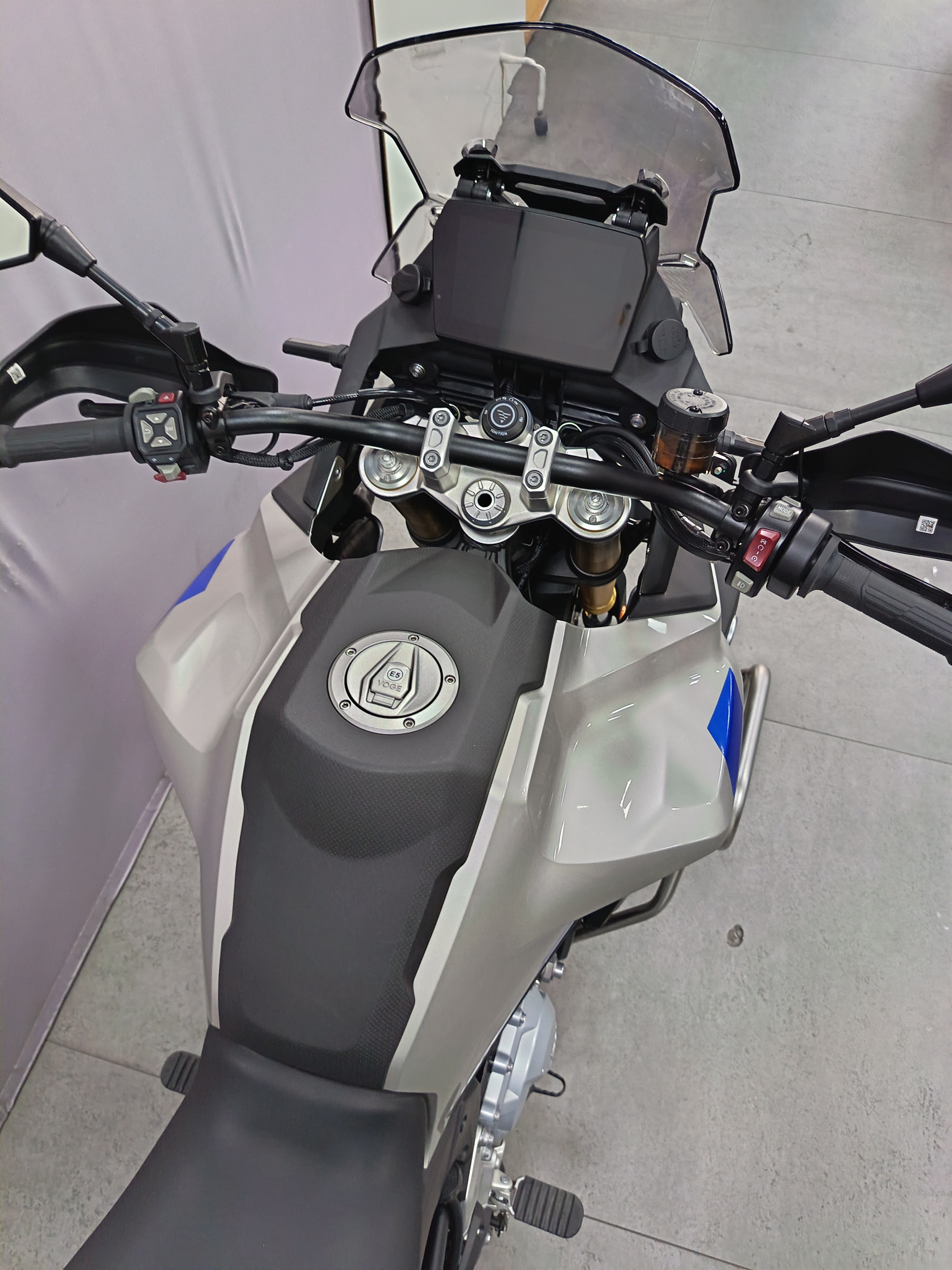VOGE 900 DSX-image-4