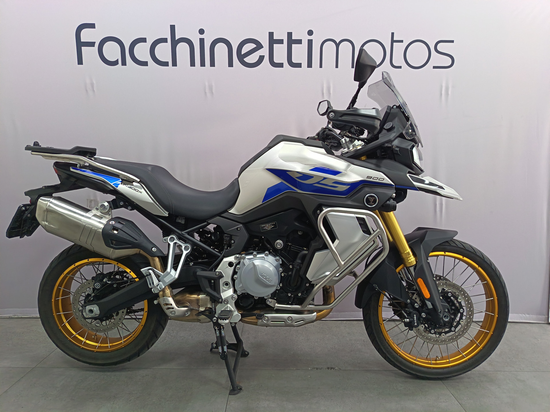 VOGE 900 DSX