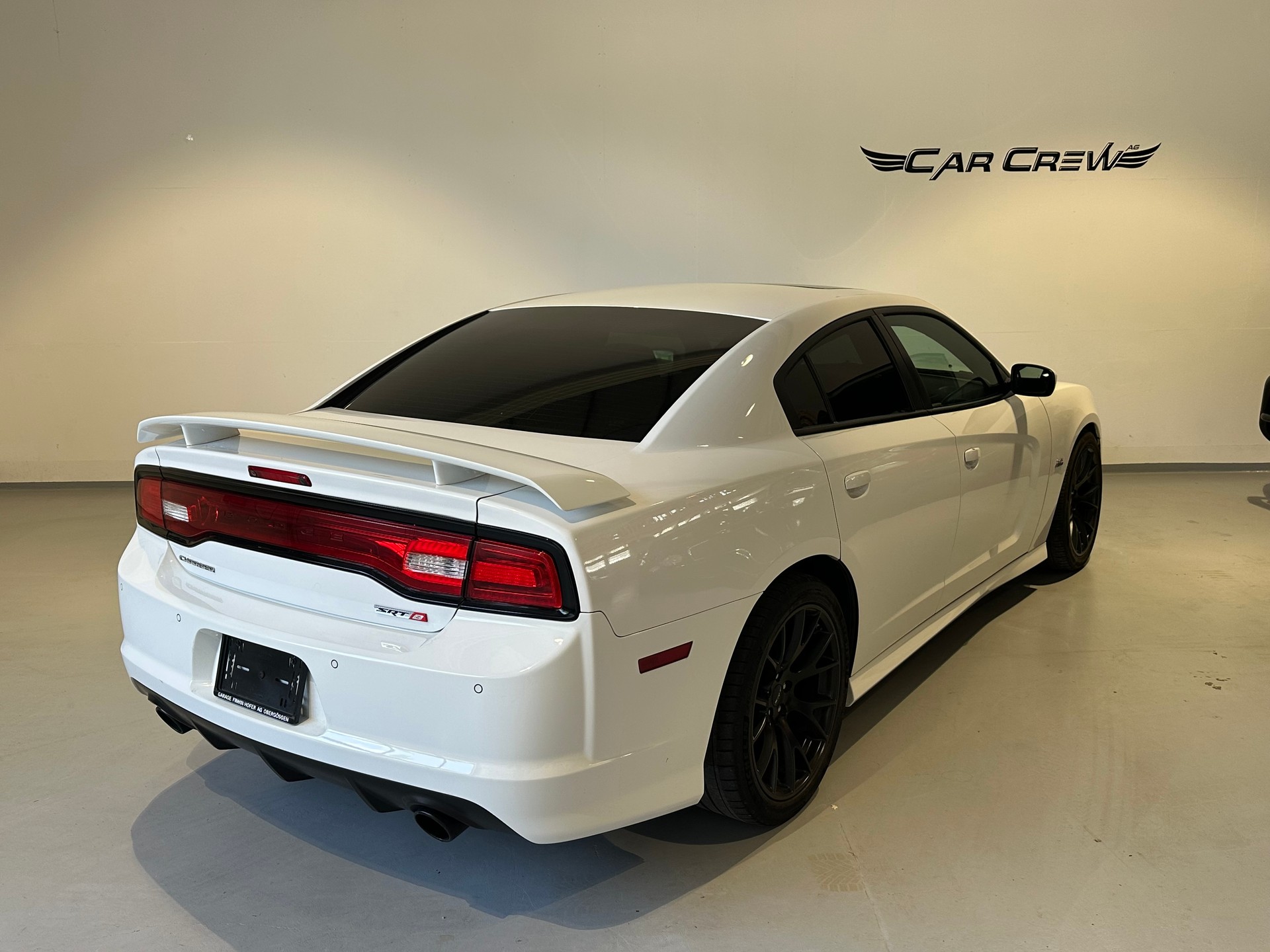 DODGE Charger SRT-8-image-14