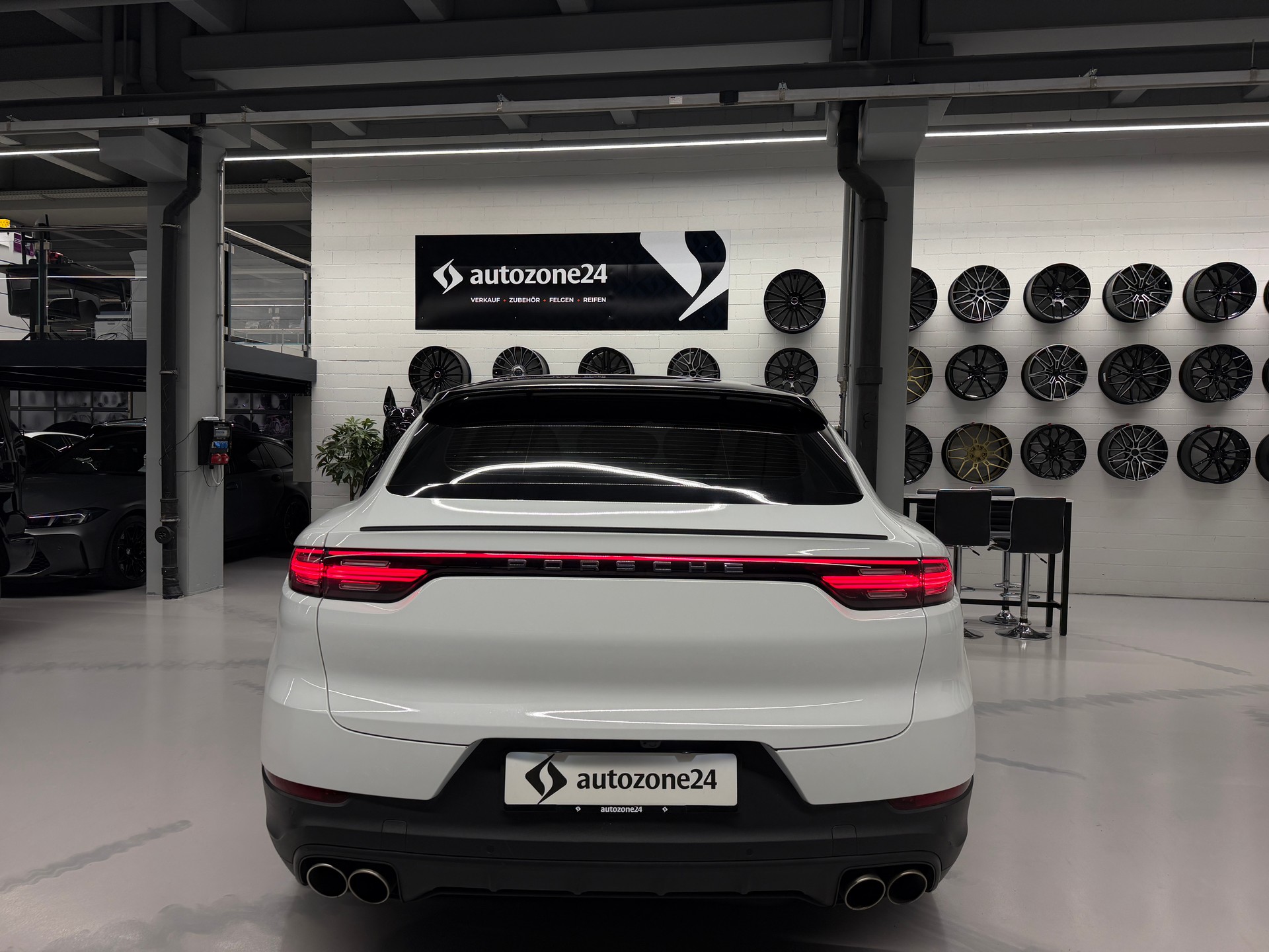 PORSCHE Cayenne S Coupé 2.9 V6 *Frisch ab MFK*Garantie*neue Sommerreifen*-image-15