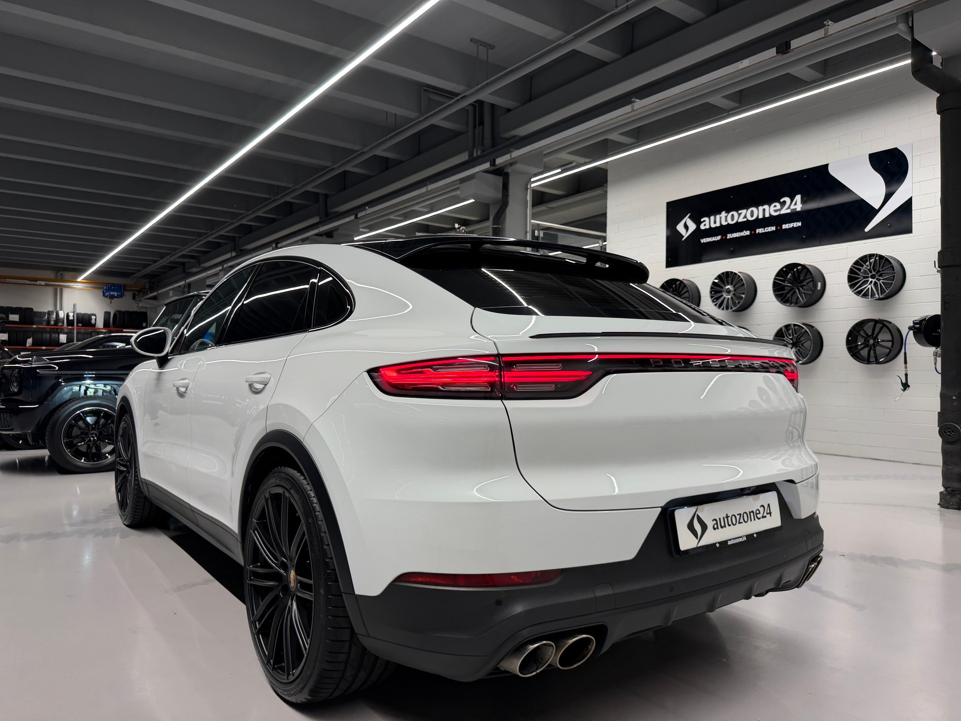 PORSCHE Cayenne S Coupé 2.9 V6 *Frisch ab MFK*Garantie*neue Sommerreifen*-image-7